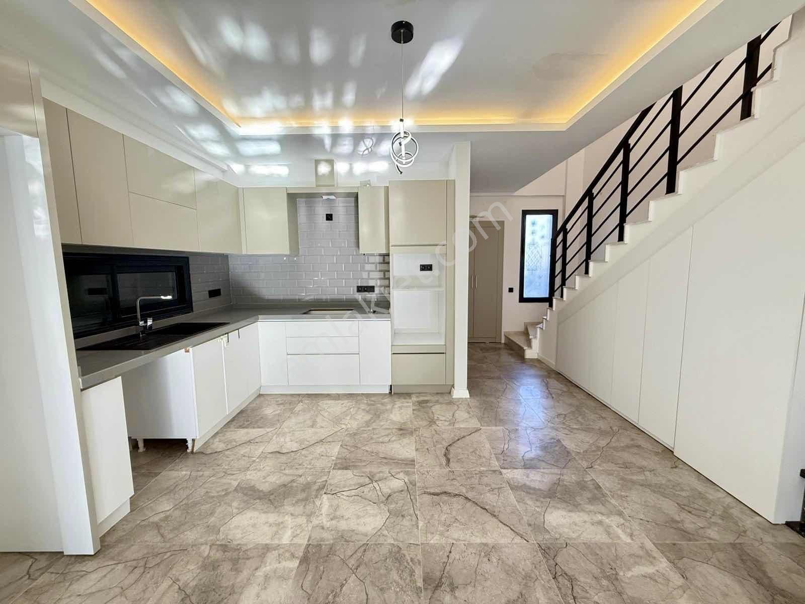 Ev-kur Emlaktan Güzelçamlı'da Denize 650 Mt Satılık 3+1 Villa - Görsel 12