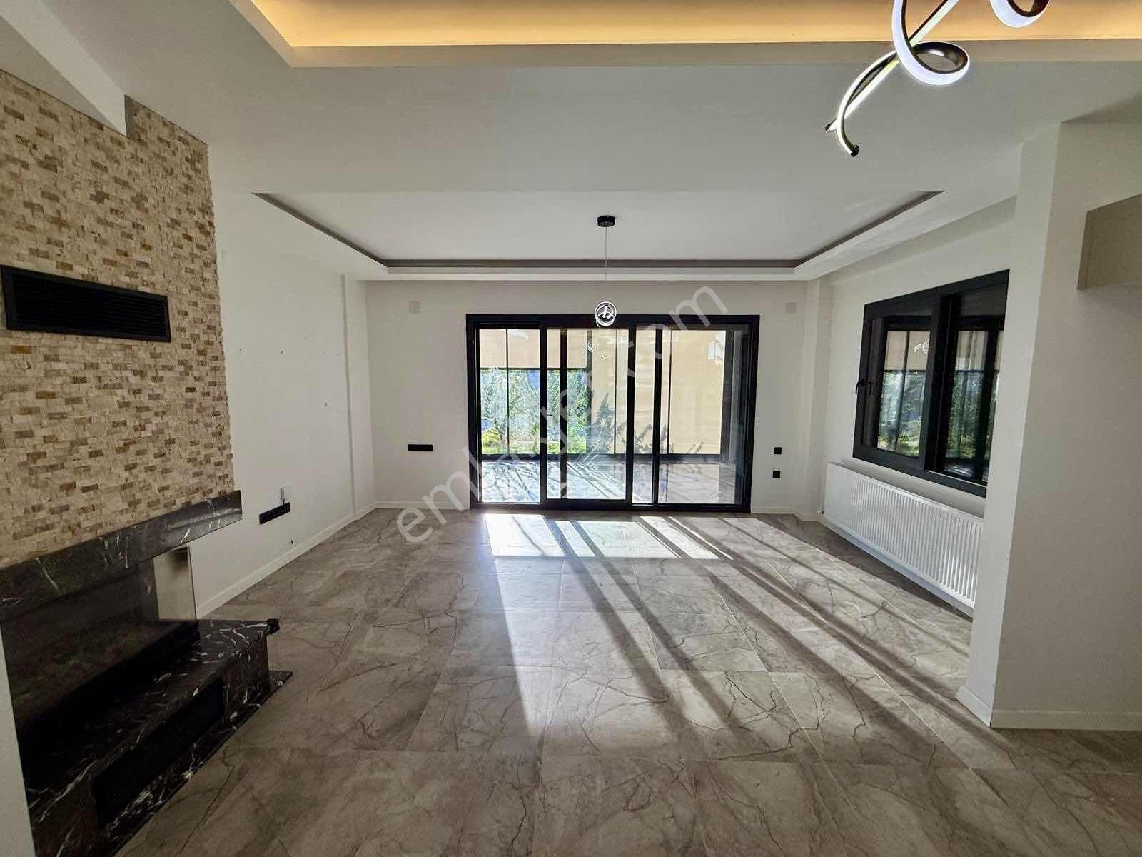 Ev-kur Emlaktan Güzelçamlı'da Denize 650 Mt Satılık 3+1 Villa - Görsel 5