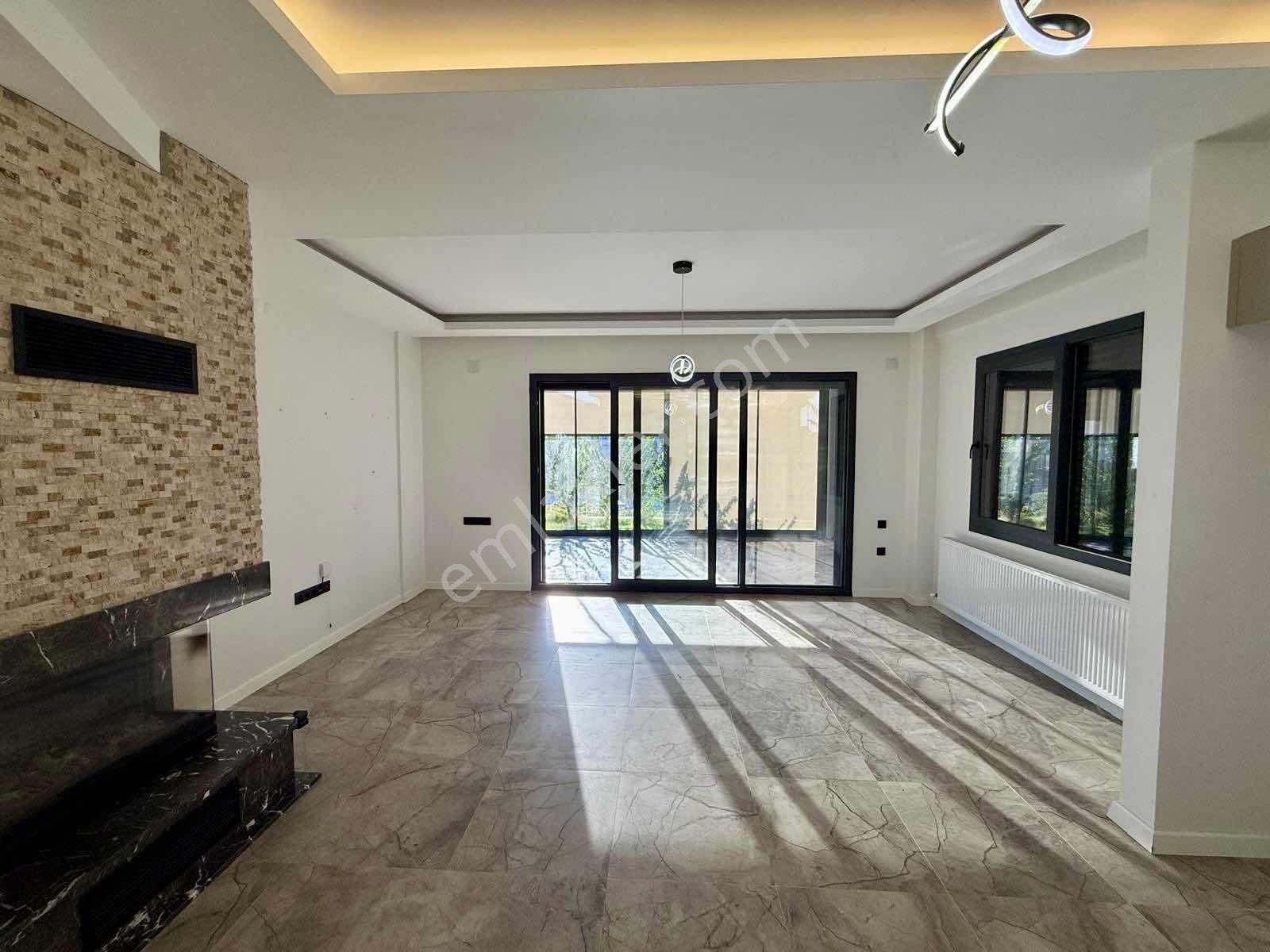 Ev-kur Emlaktan Güzelçamlı'da Denize 650 Mt Satılık 3+1 Villa - Görsel 27