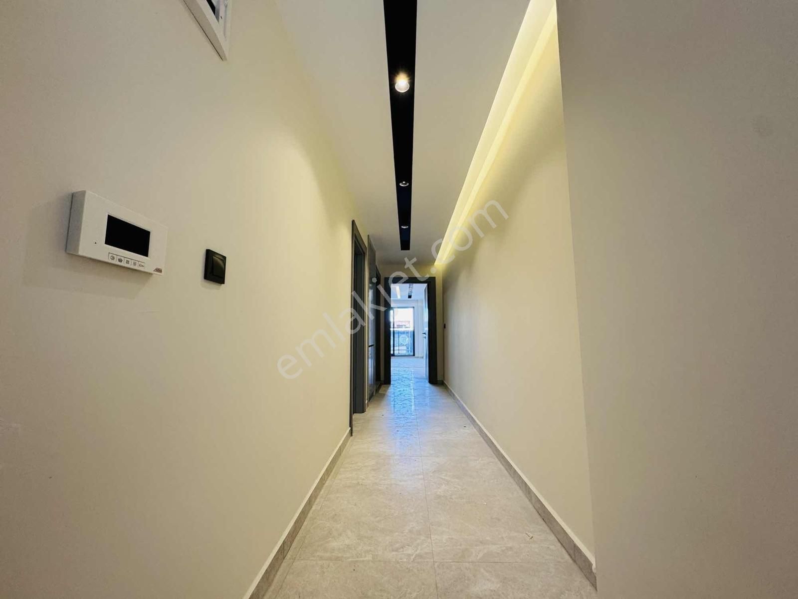 Kuşadası Davutlar'da Ara Kat 90 M2 Tasarım Harikası 2+1 Daire - Görsel 11