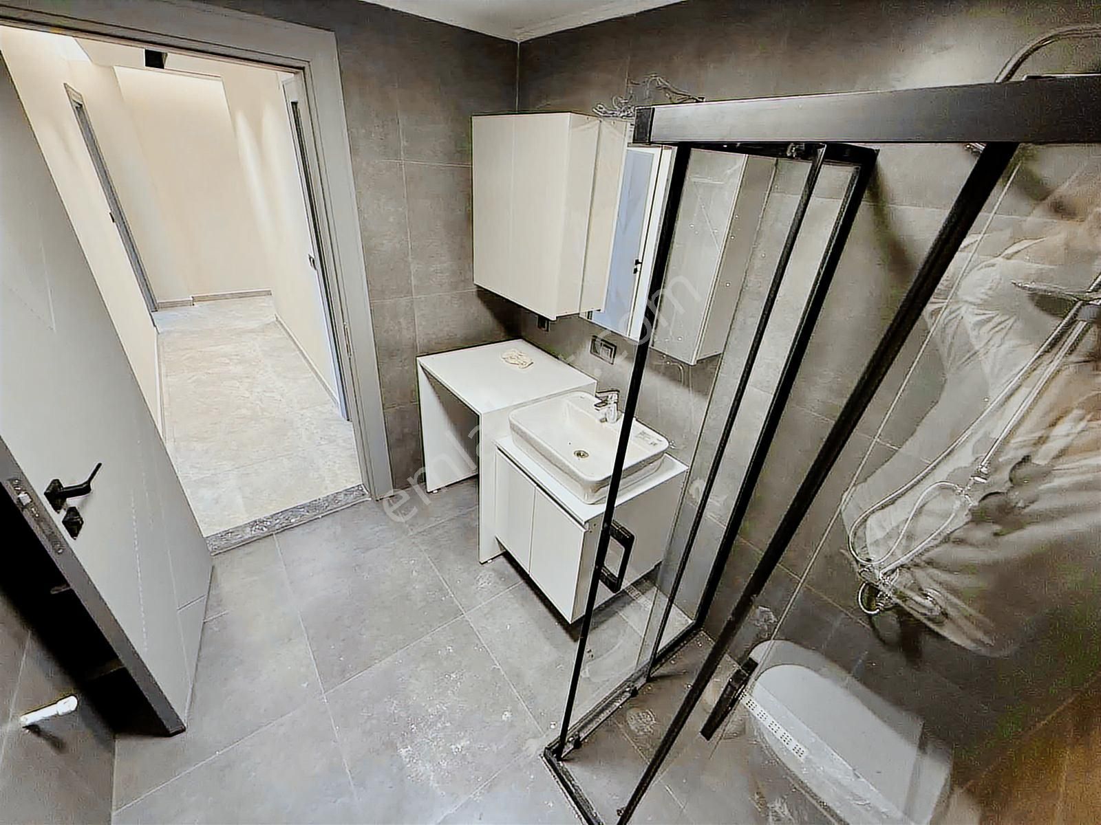 Kuşadası Davutlar'da Ara Kat 90 M2 Tasarım Harikası 2+1 Daire - Görsel 7