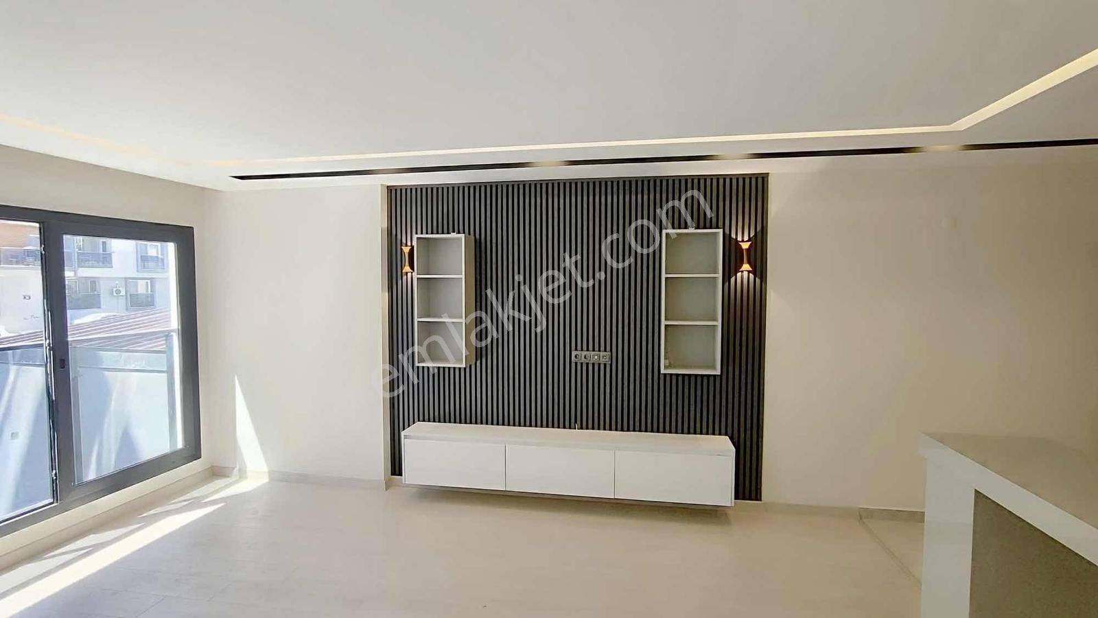 Kuşadası Davutlar'da Ara Kat 90 M2 Tasarım Harikası 2+1 Daire - Görsel 12