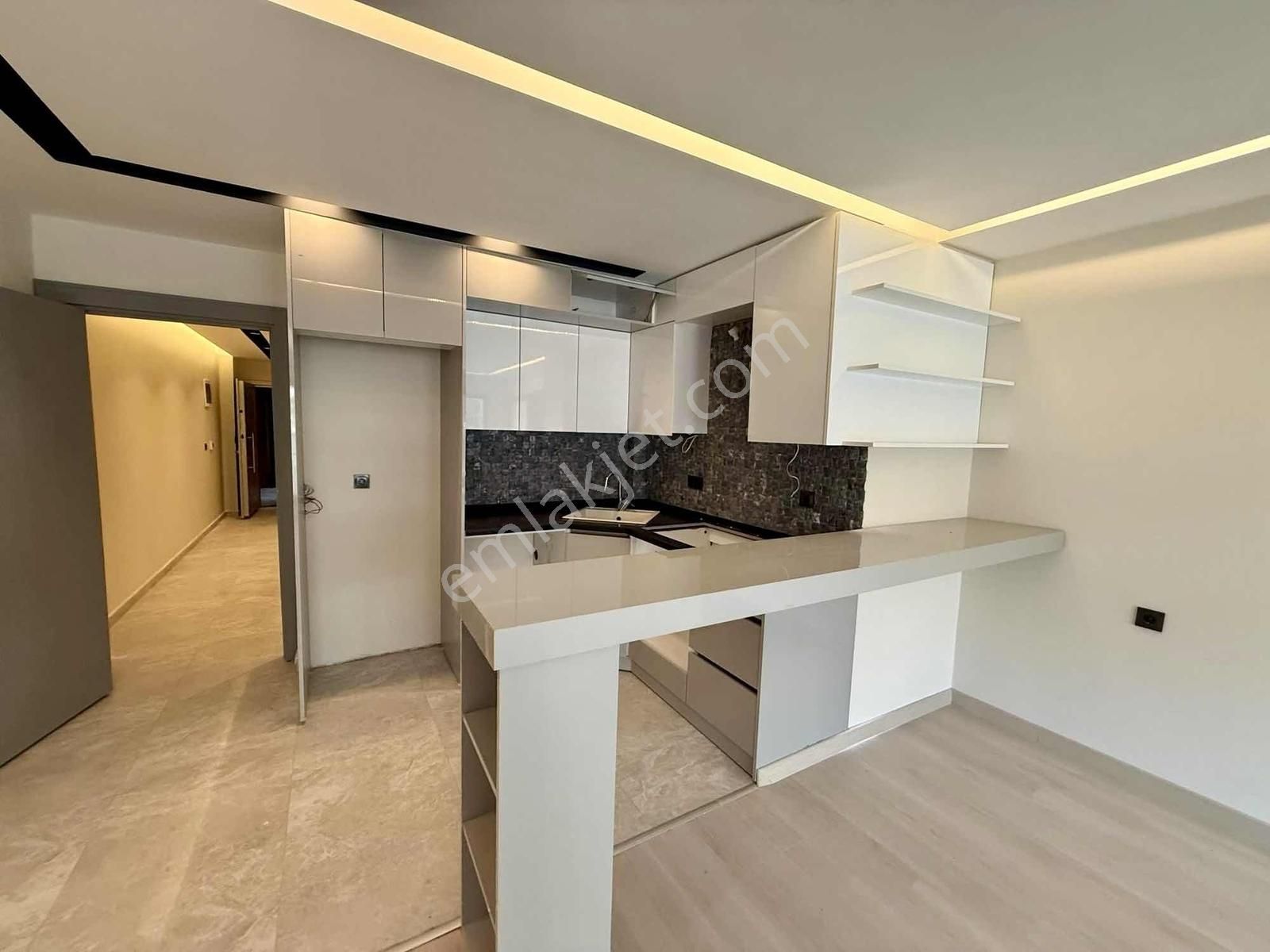 Kuşadası Davutlar'da Ara Kat 90 M2 Tasarım Harikası 2+1 Daire - Görsel 31