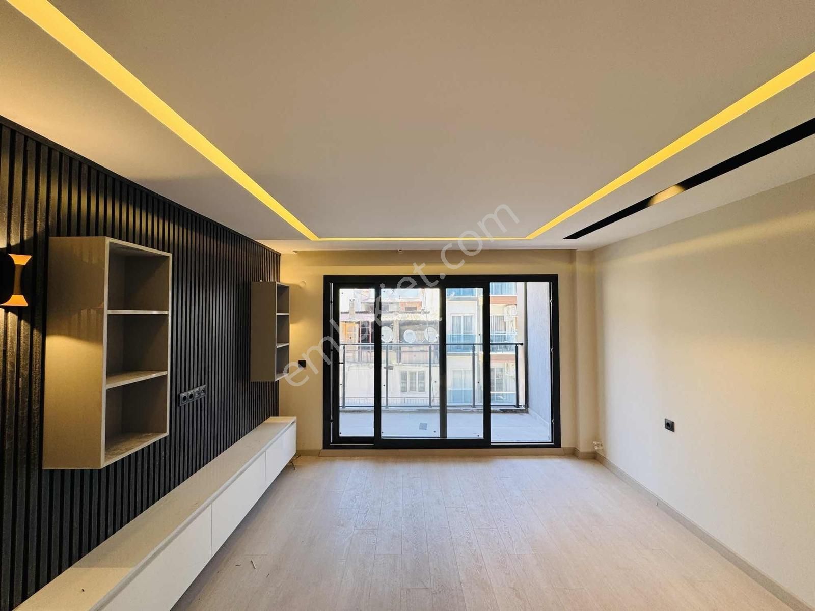 Kuşadası Davutlar'da Ara Kat 90 M2 Tasarım Harikası 2+1 Daire - Görsel 32