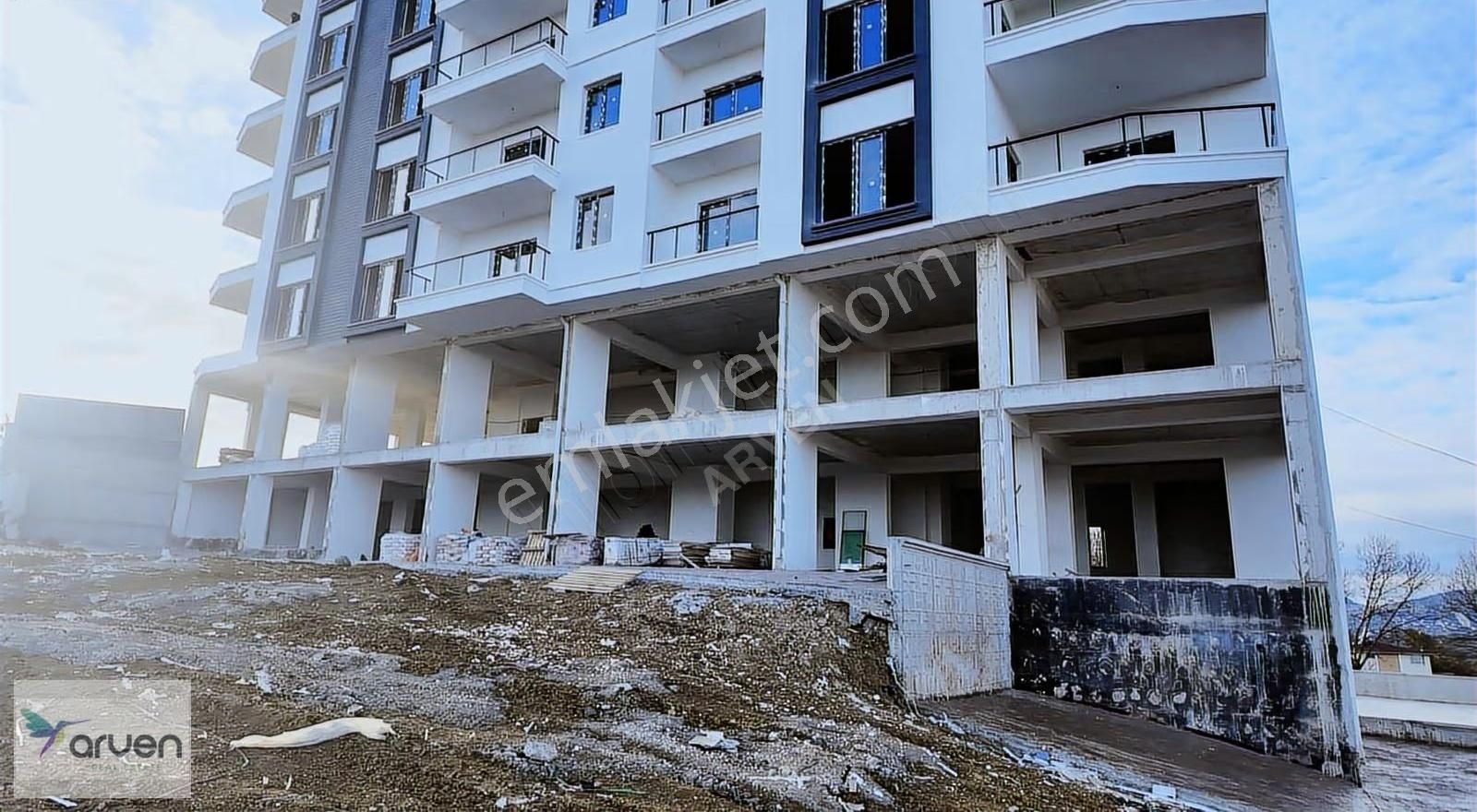 Atakumun En Değerli Ticari Noktasında Anayola Tam Cepheli - Görsel 4