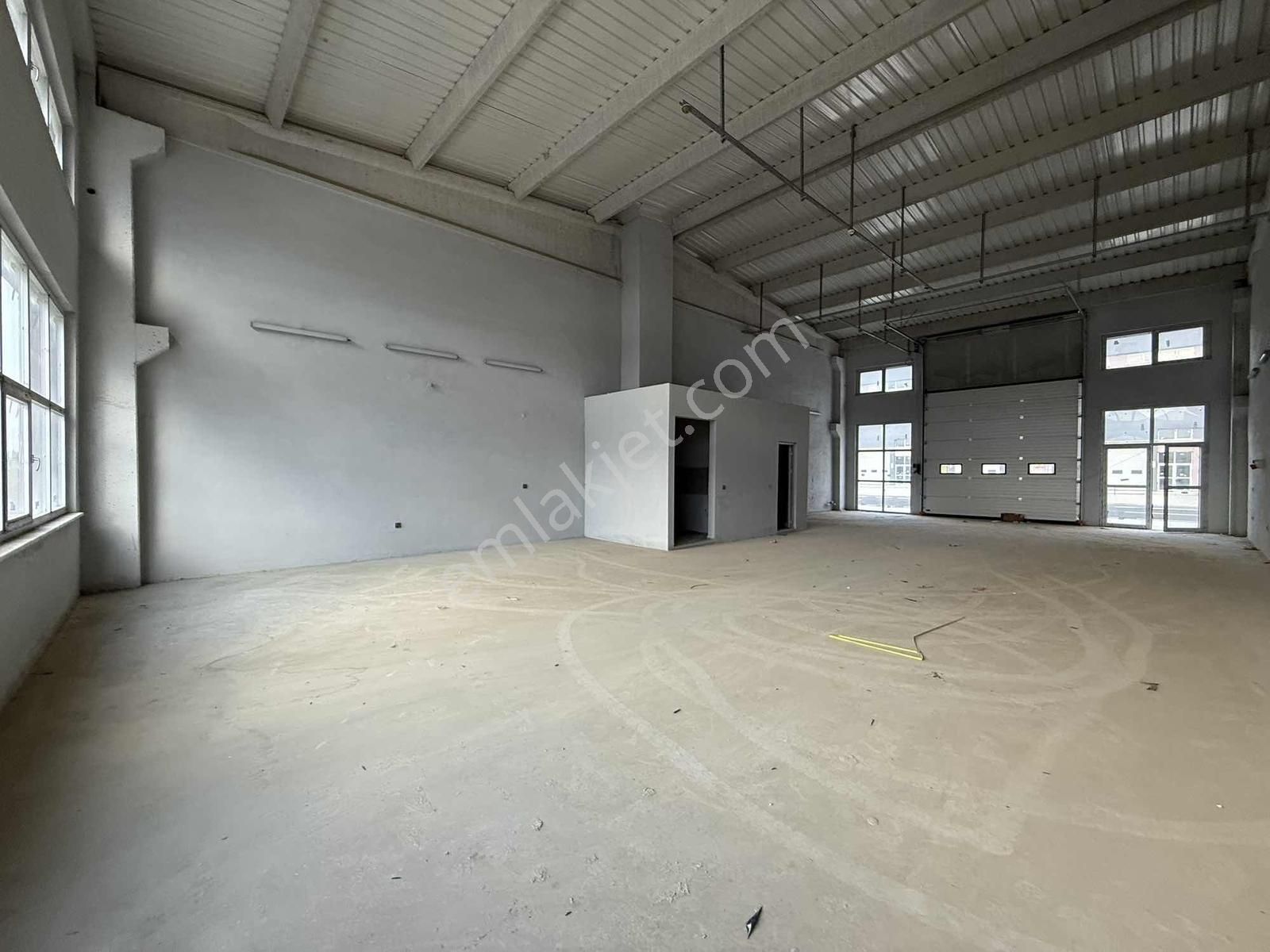 Atakan Lay'dan Toybelen Sanayi Sitesinde 200 M² Kiralık Dükkan - Görsel 7