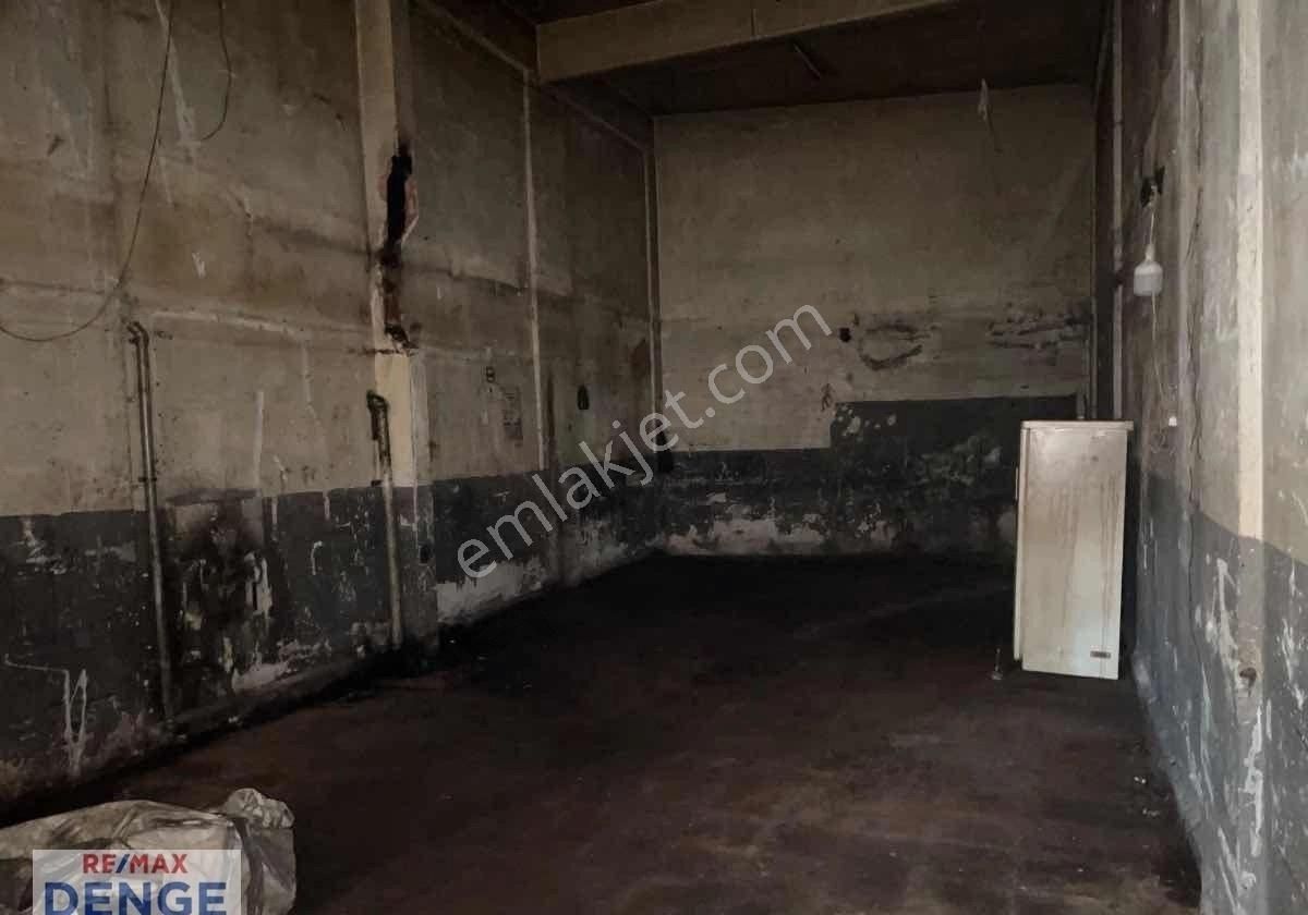 Bayrampaşa Ünlüsoy Sanayi Sitesi Giriş Kat Kiralık Dükkan