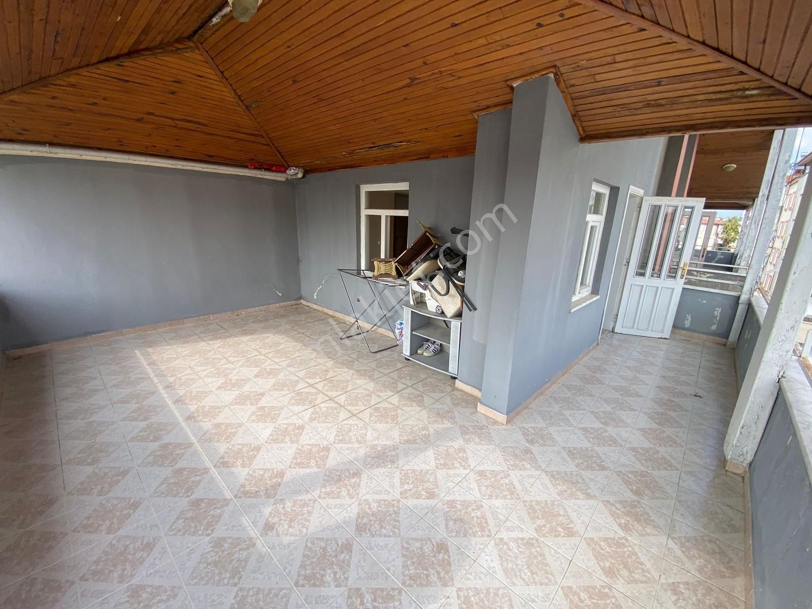 Aşağı Hisar Mah. 2+1 Kiralık Geniş Daire;teraslı - Görsel 4