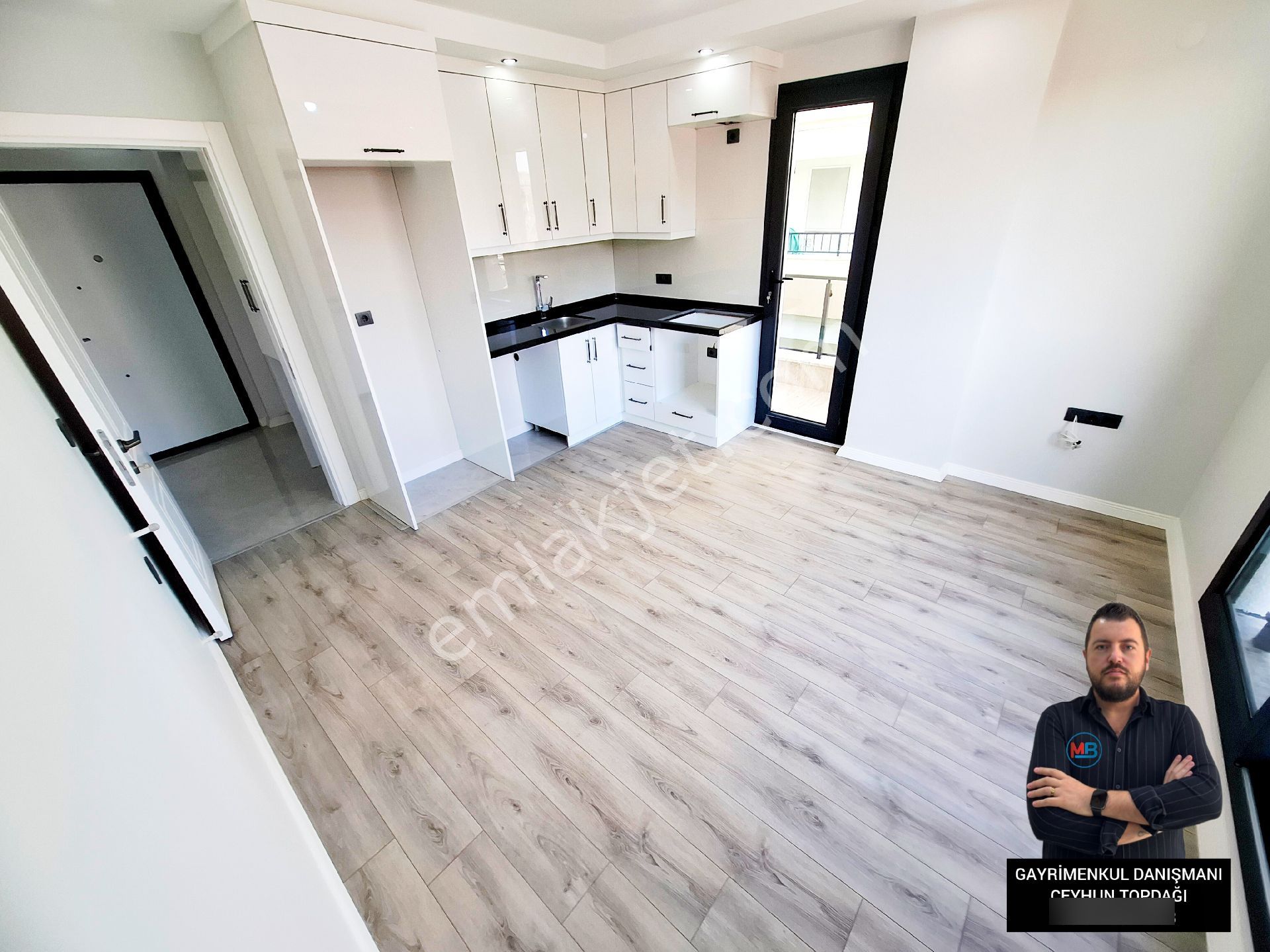 Didim'de Satılık 1+1 Ön Cephe Sıfır Orta Kat Asansörlü Daire ! - Görsel 10