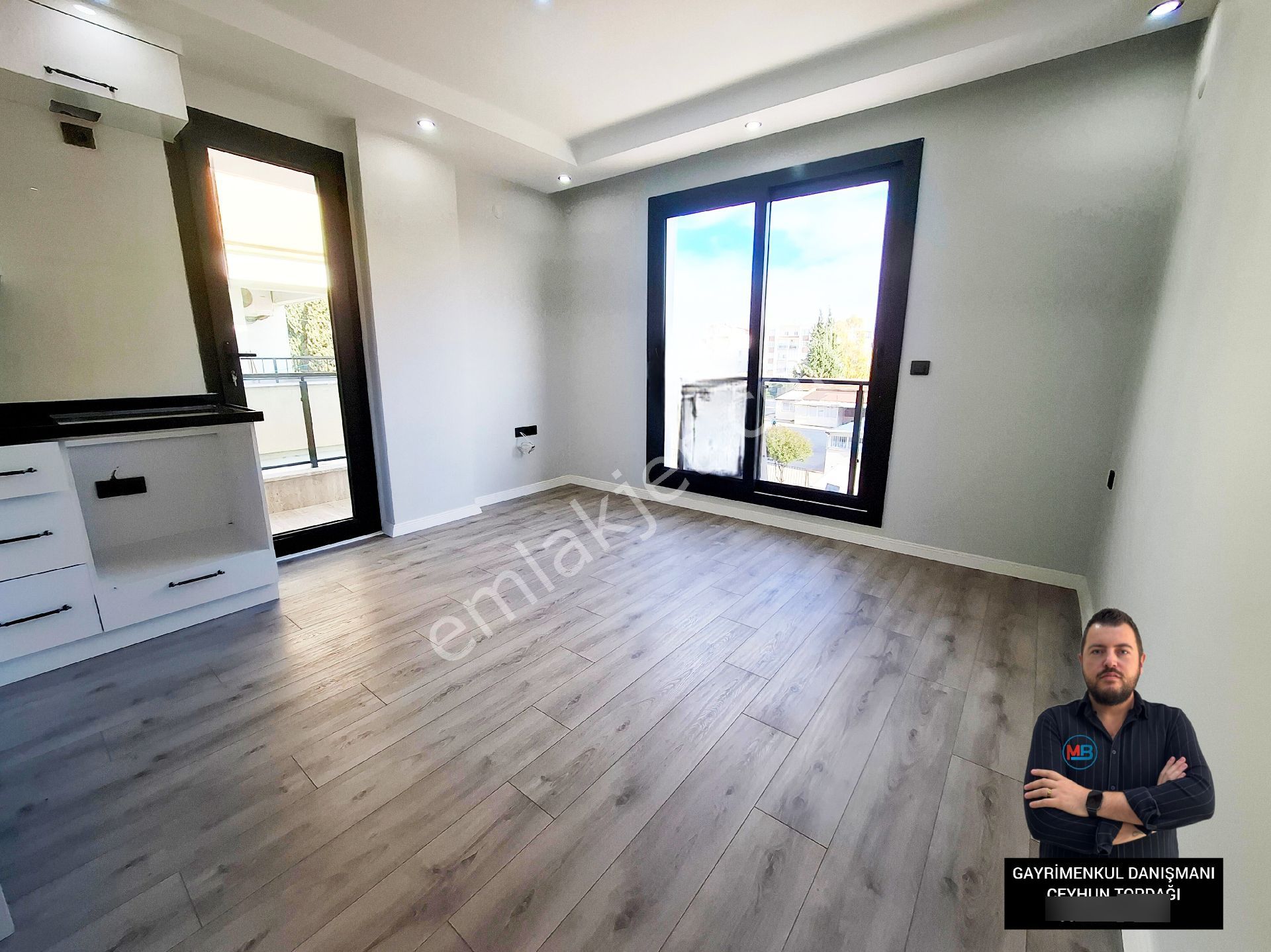 Didim'de Satılık 1+1 Ön Cephe Sıfır Orta Kat Asansörlü Daire ! - Görsel 8