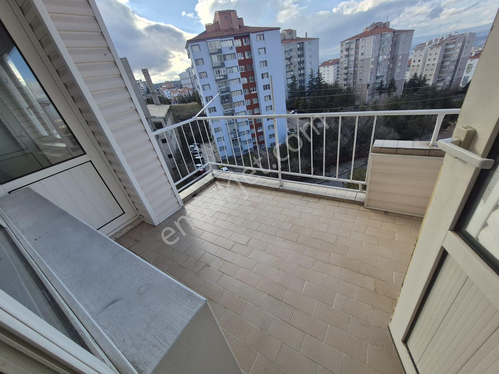 Dikmen Keklik' Te, 3 +1,kombili, Asansörlü, Manzaralı, Kiralık Daire - Görsel 30