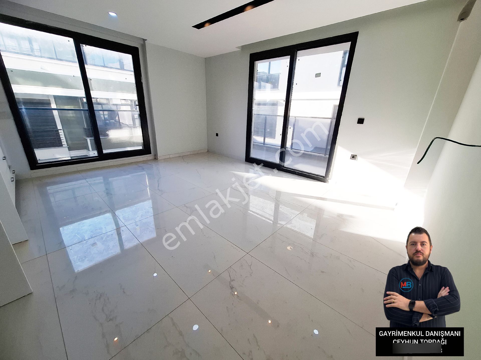 Didimde Satılık 2+1 Orta Kat Havuzlu Site İçerisinde Ön Cephe Asansörlü Daire ! - Görsel 12