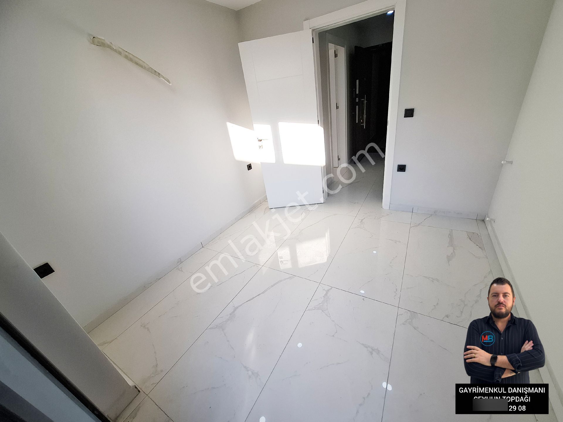 Didimde Satılık 2+1 Orta Kat Havuzlu Site İçerisinde Ön Cephe Asansörlü Daire ! - Görsel 13