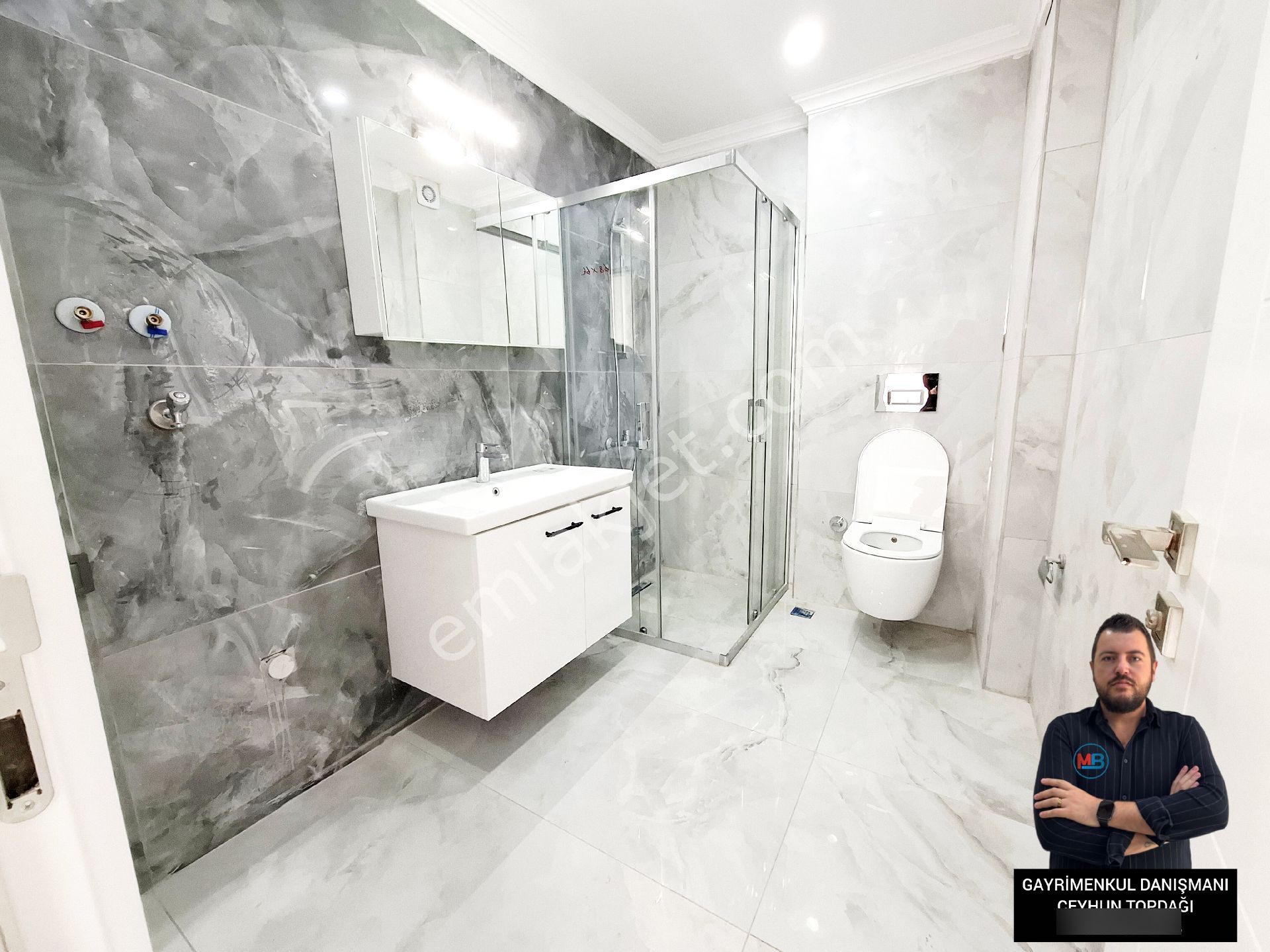 Didimde Satılık 2+1 Orta Kat Havuzlu Site İçerisinde Ön Cephe Asansörlü Daire ! - Görsel 16