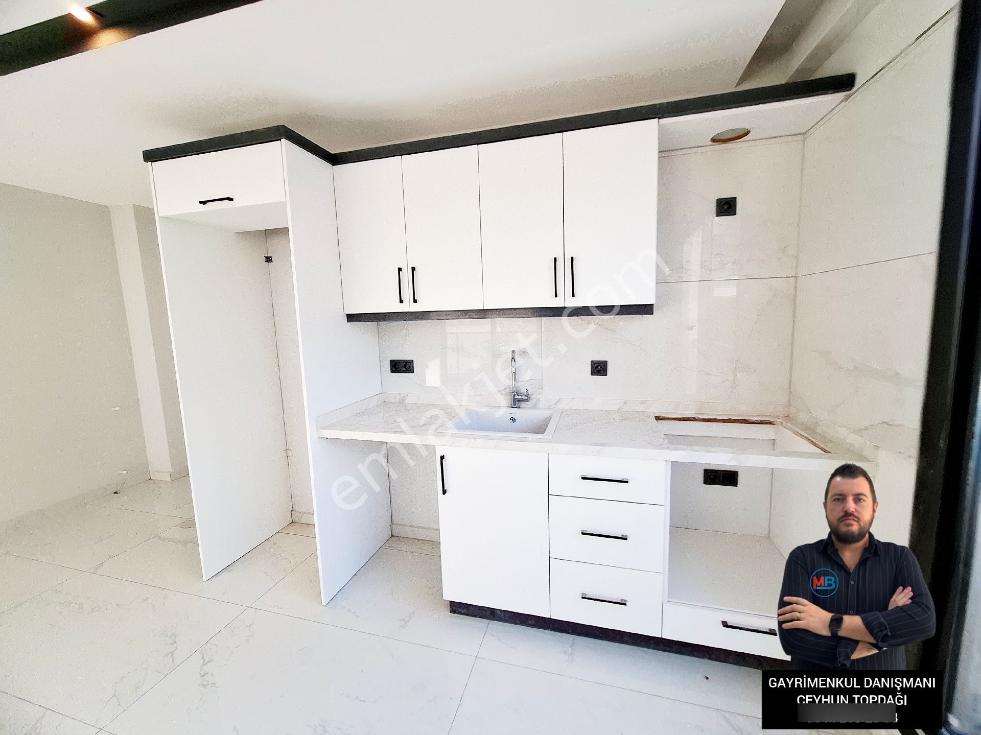 Didimde Satılık 2+1 Orta Kat Havuzlu Site İçerisinde Ön Cephe Asansörlü Daire ! - Görsel 9