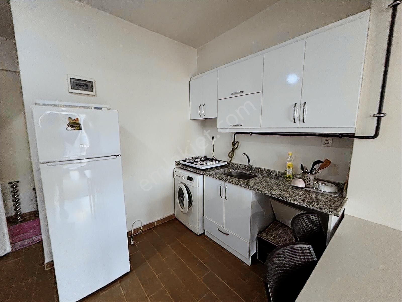 Şehir Merkezinde Çark Caddesine Yakın Eşyalı 1+0 Daire - Görsel 7