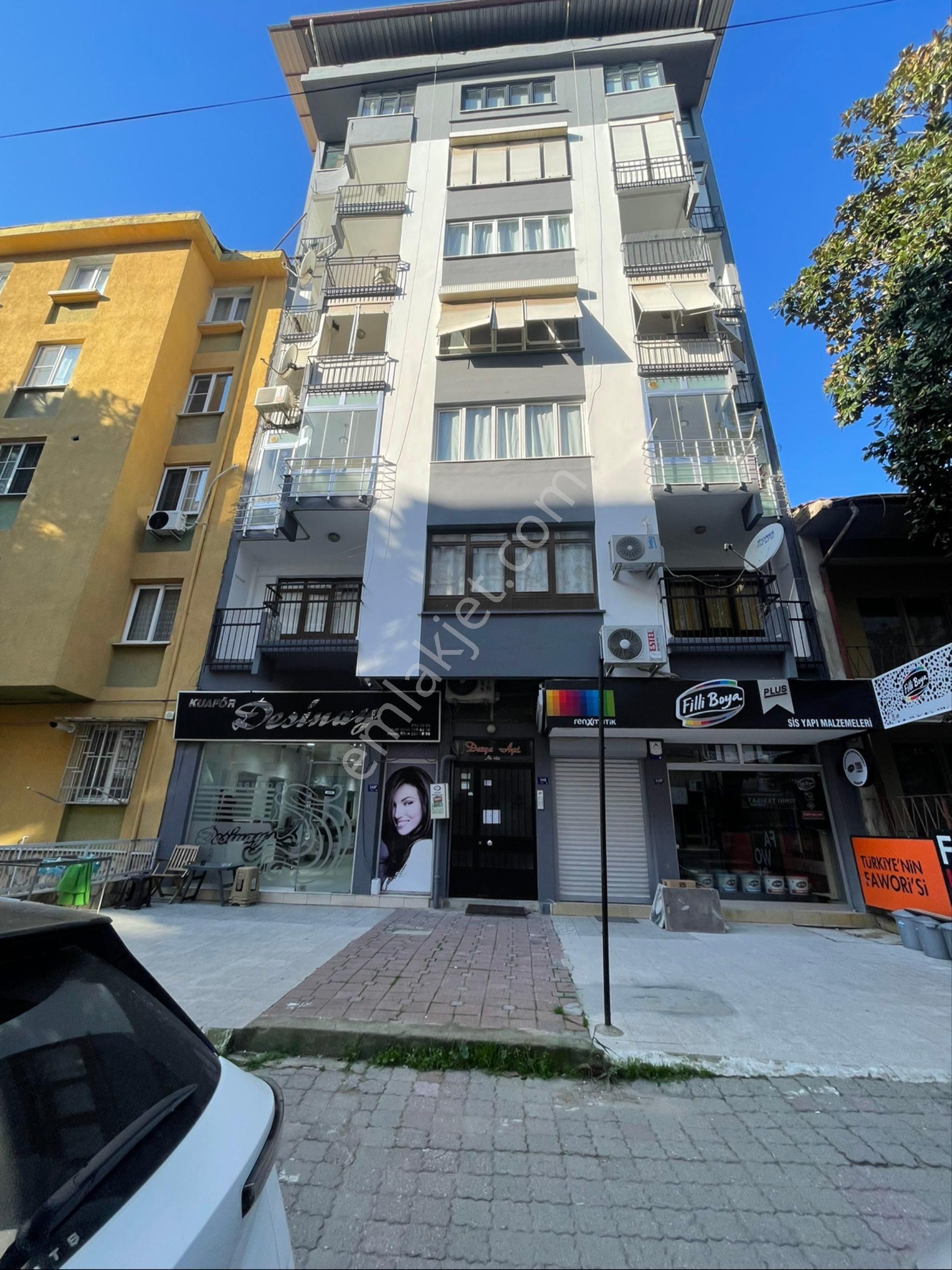 Zafer Mahallesin De Ful Tadilatlıful Eşyalı 2+1satılık Daire