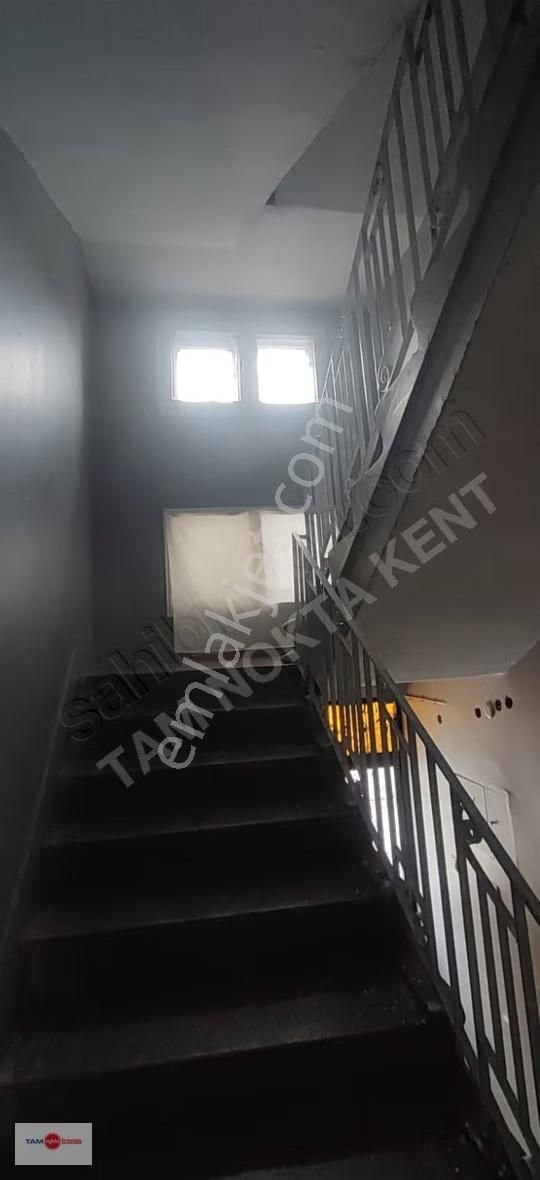 Tam Nokta Kent'ten Şükrüpaşa'da Komple Satılık 3 Katlı Müstakil! - Görsel 12