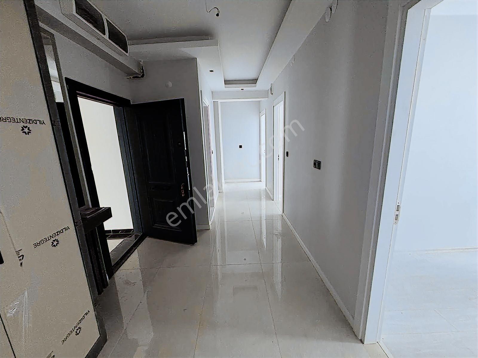 Sağlam Emlaktan Uydukentte Satılık Lüks 2+1 Daire - Görsel 9