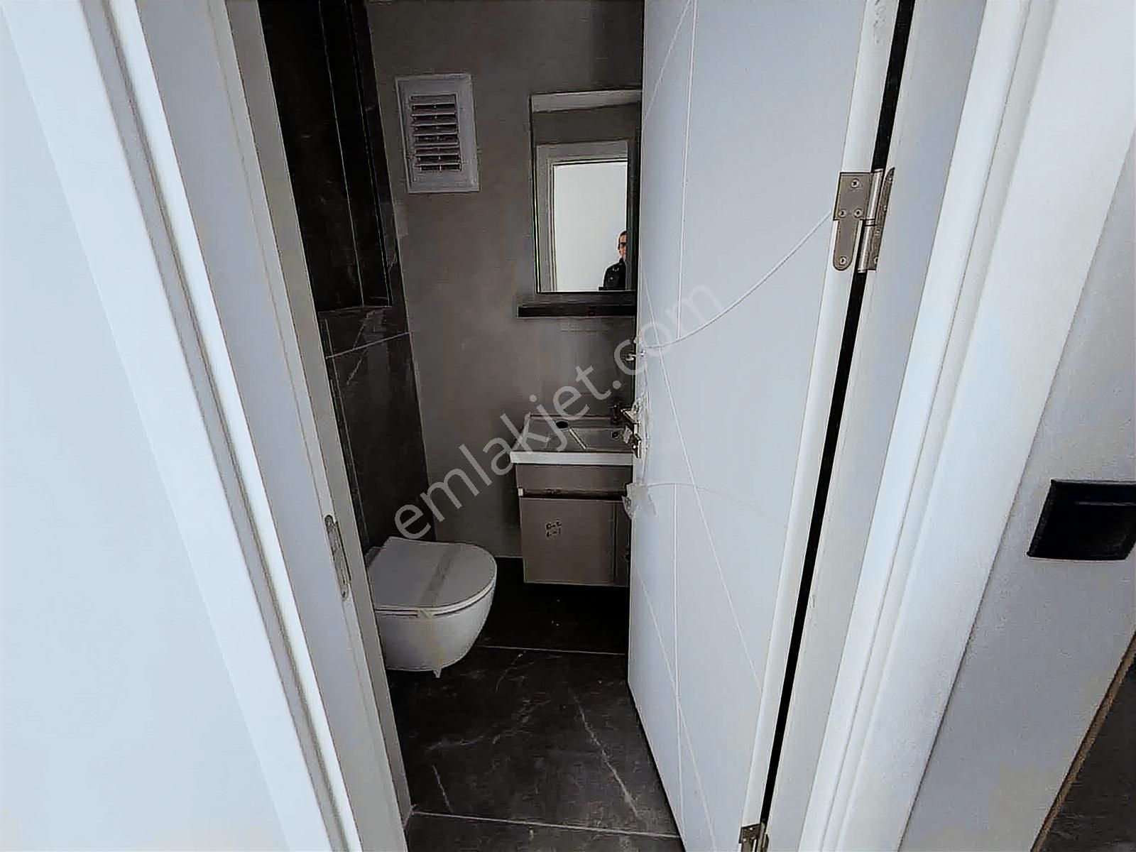 Sağlam Emlaktan Uydukentte Satılık Lüks 2+1 Daire - Görsel 14