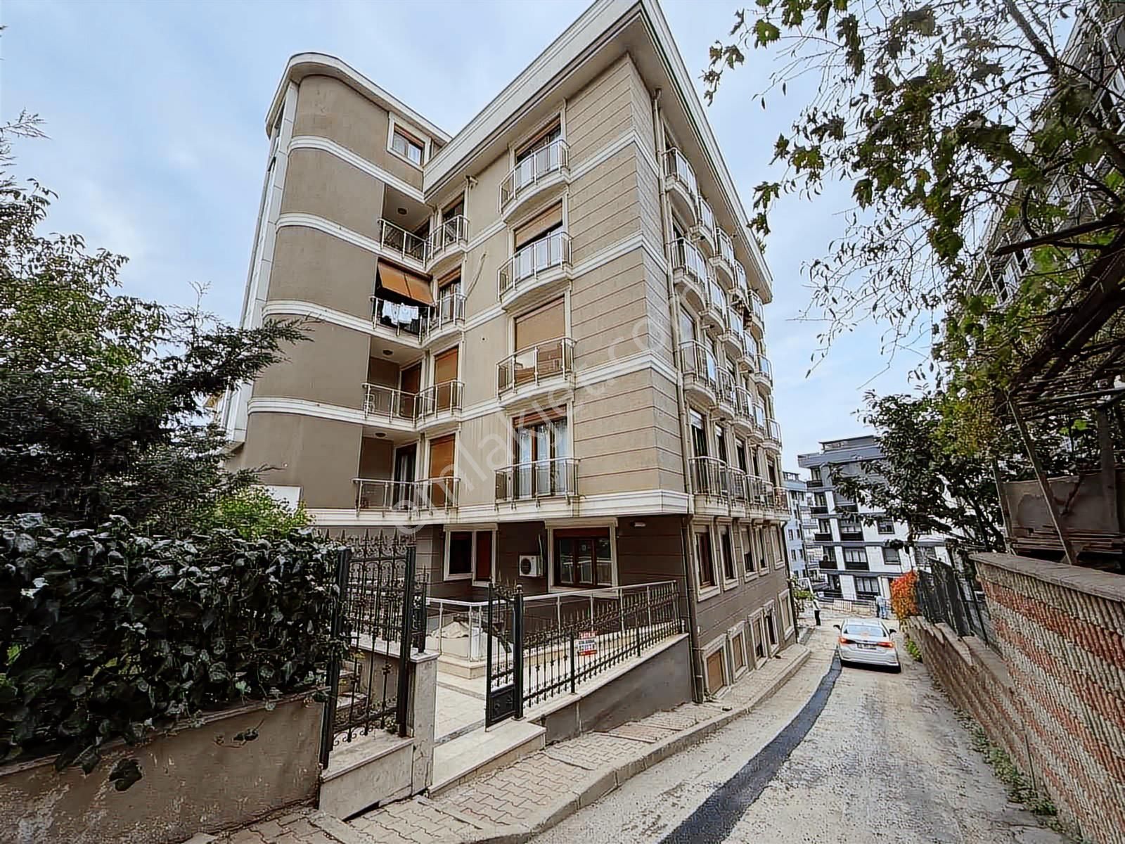 Fıstıkağacı'nda Boğaza Yakın Konumda Geniş 4+2 Dubleks Daire