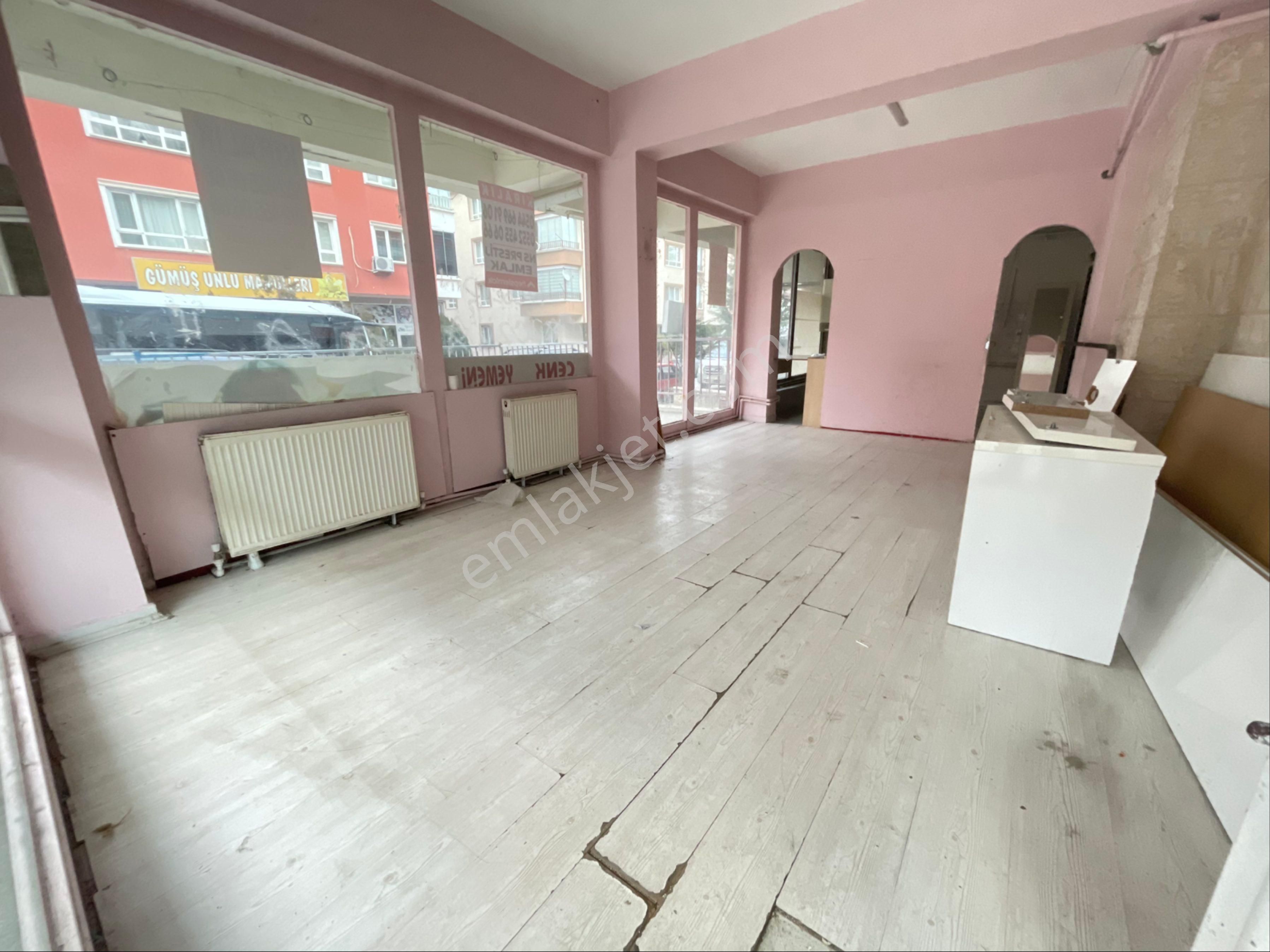 Ns Prestij Den Elvanda Kullanışlı Köşe Başı Dükkan - Görsel 11