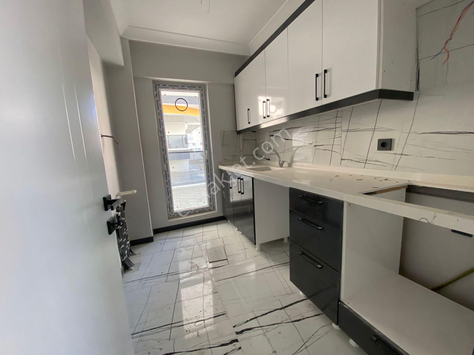 Yenikent Fevzi Çakmak Mah.ultra Lüx Yapılı Geniş 2+1 Kiralık Daire - Görsel 3