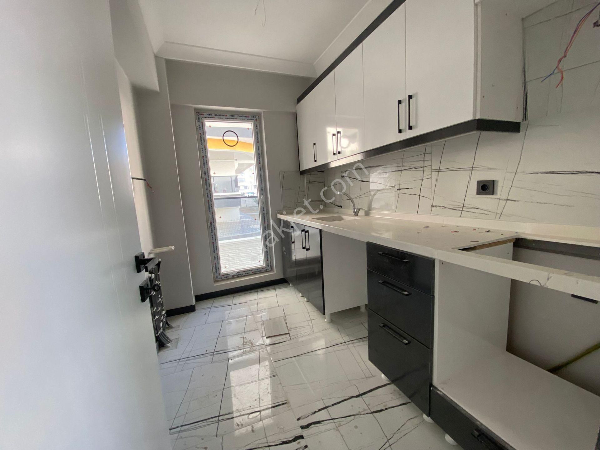 Yenikent Fevzi Çakmak Mah.ultra Lüx Yapılı Geniş 2+1 Kiralık Daire - Görsel 2