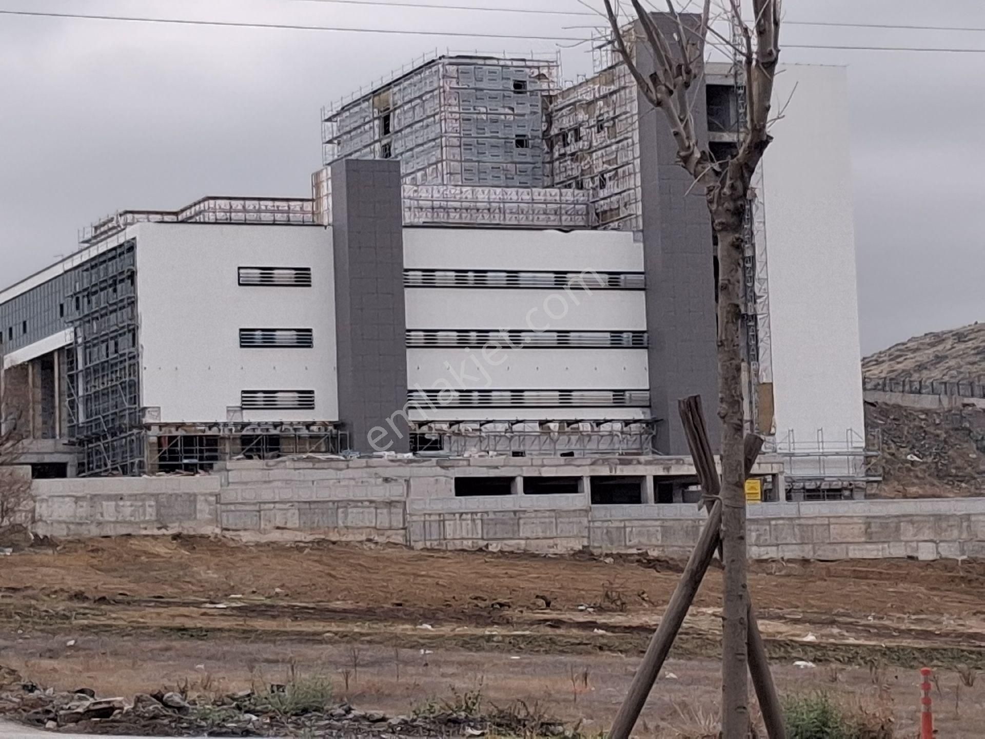 Saglık Bakanlıgı Karapürçek Devlet Hastanesi Çevresinde İmarlı Arsalar - Görsel 3