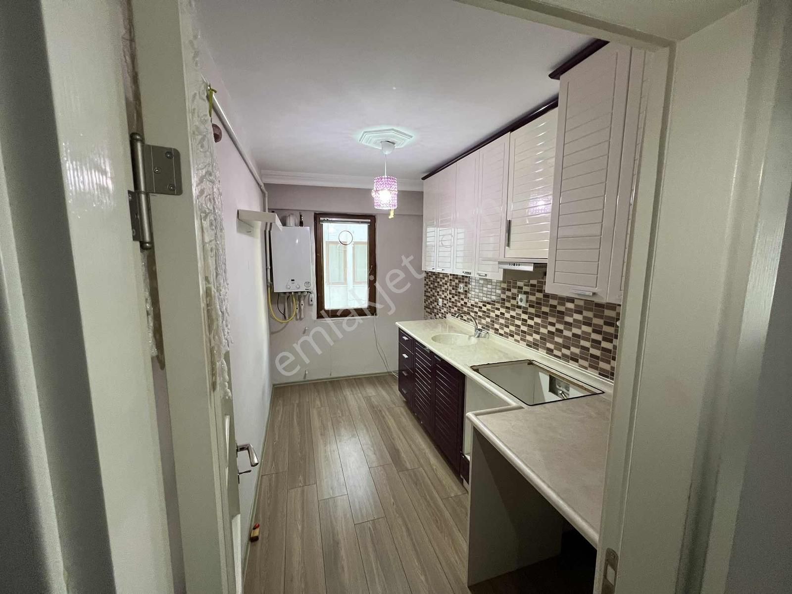 Akramdan Güzelyalıda Sahile 100 Mt 2+1 Satılık Daire - Görsel 4