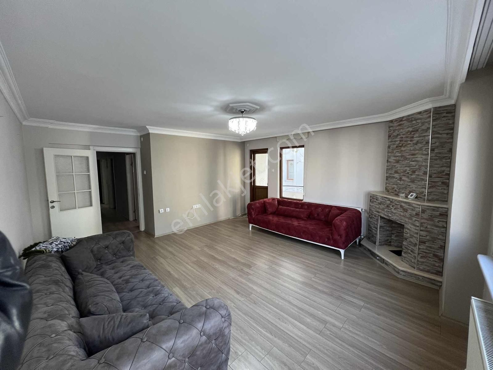 Akramdan Güzelyalıda Sahile 100 Mt 2+1 Satılık Daire - Görsel 5