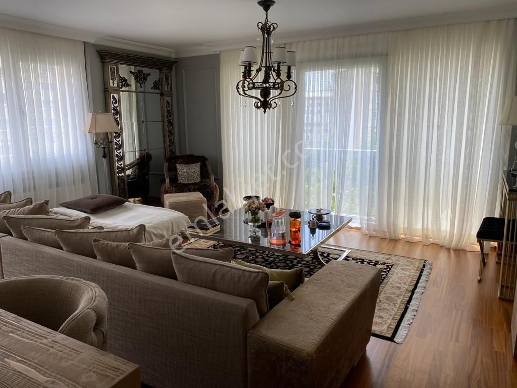 Şişli Middleist Sitesi Satılık Daire 150 M2 3+1 Otopark Havuzlu - Görsel 3