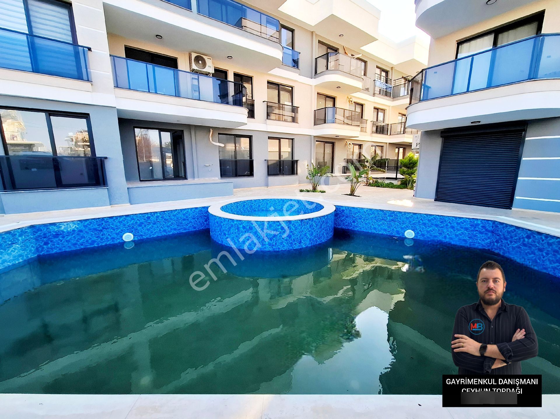 Didim'de Satılık 2+1 Daire Site İçerisinde Havuzlu Ön Cephe Yüksek Giriş Daire ! - Görsel 2