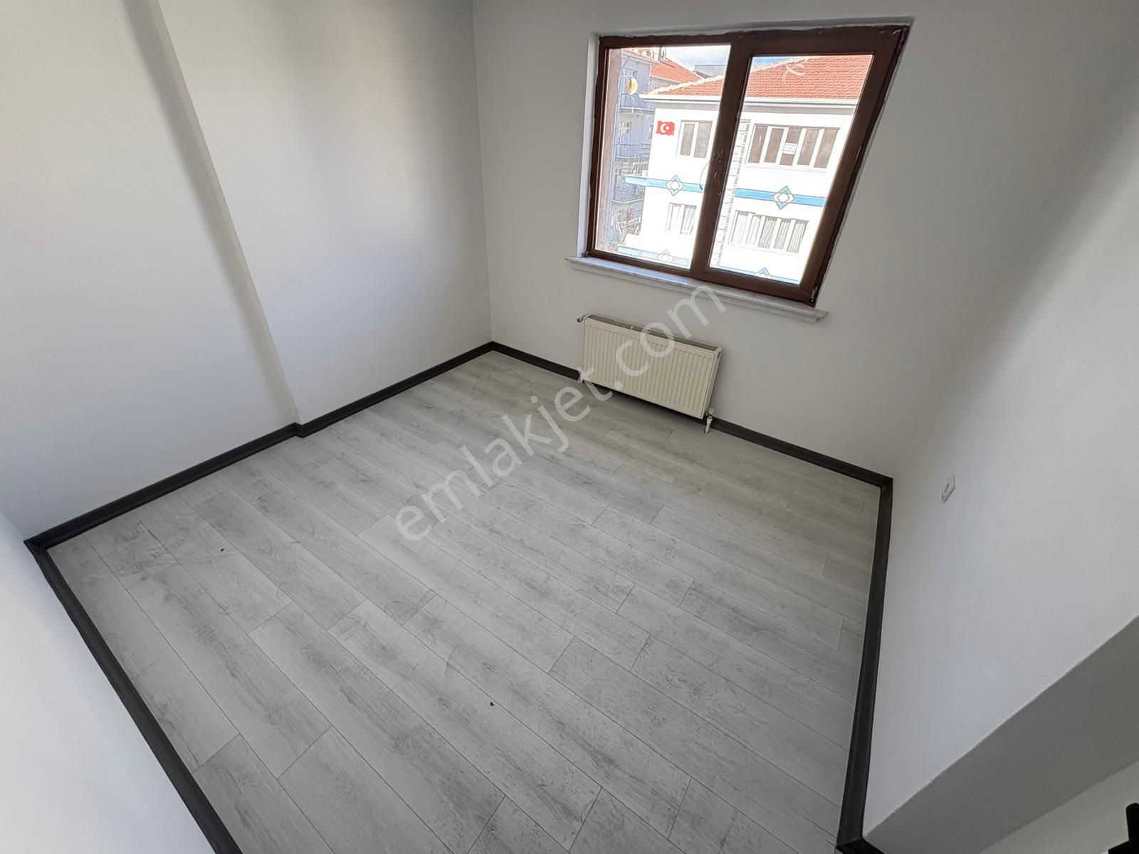 Sym'den Akşemsettin Mah. Lüks Yapılı 4+1 Teras Çift Banyolu Geniş - Görsel 9