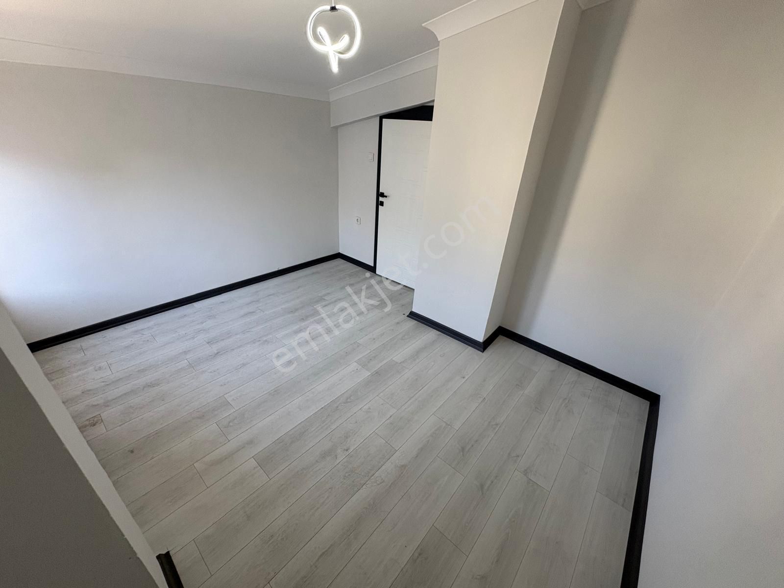 Sym'den Akşemsettin Mah. Lüks Yapılı 4+1 Teras Çift Banyolu Geniş - Görsel 26