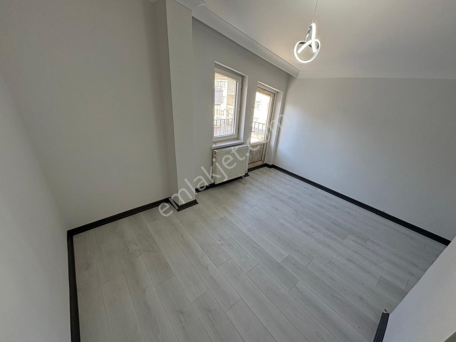 Sym'den Akşemsettin Mah. Lüks Yapılı 4+1 Teras Çift Banyolu Geniş - Görsel 28