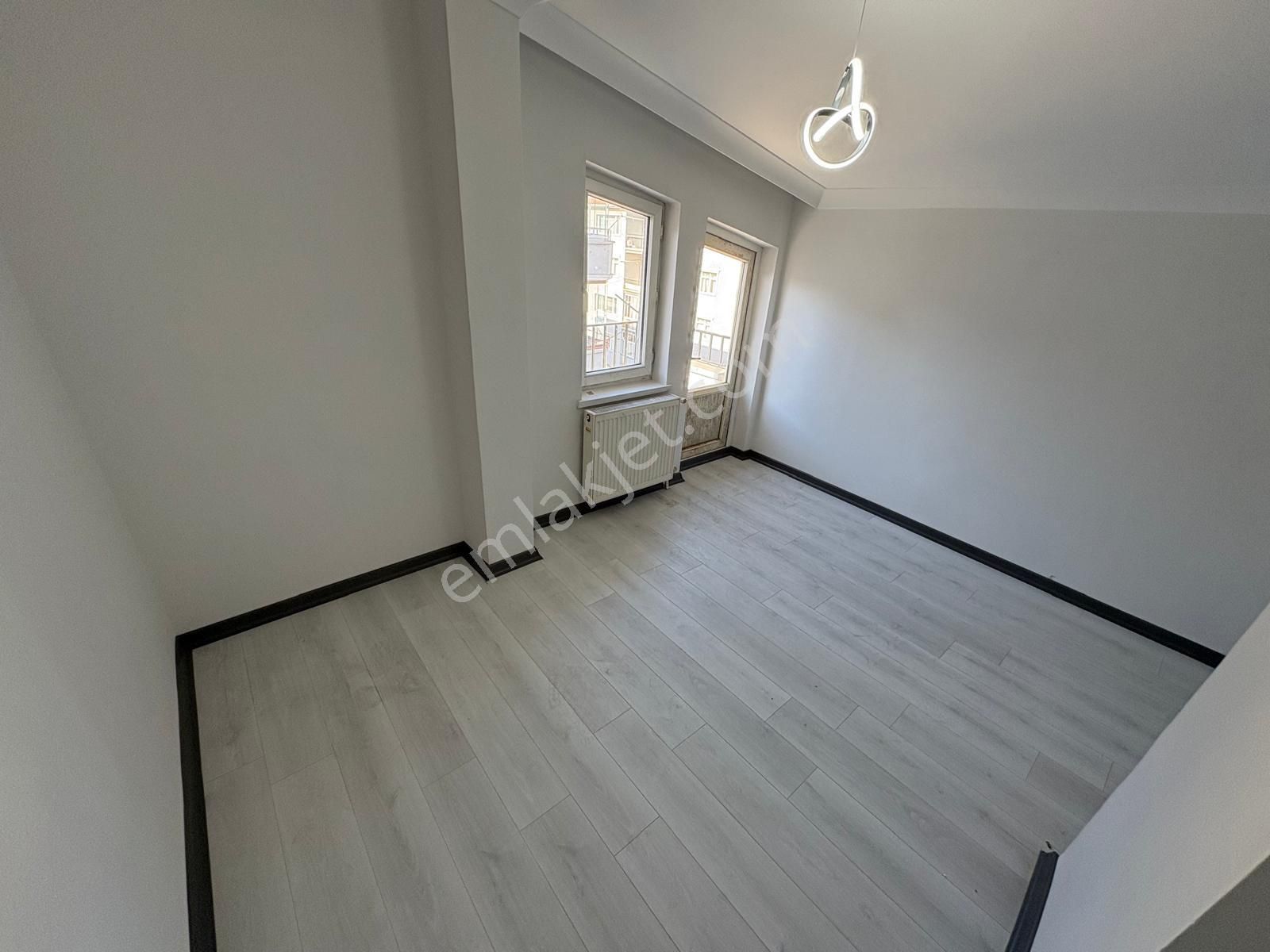 Sym'den Akşemsettin Mah. Lüks Yapılı 4+1 Teras Çift Banyolu Geniş - Görsel 29