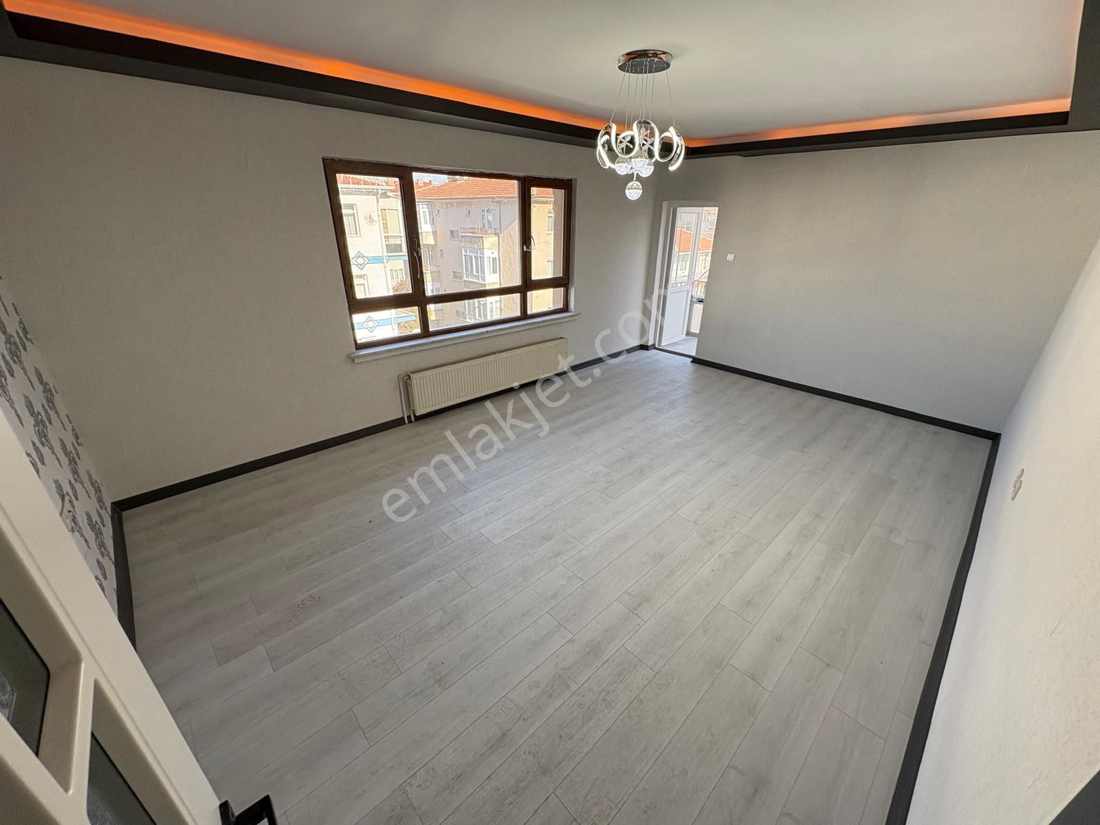 Sym'den Akşemsettin Mah. Lüks Yapılı 4+1 Teras Çift Banyolu Geniş - Görsel 5