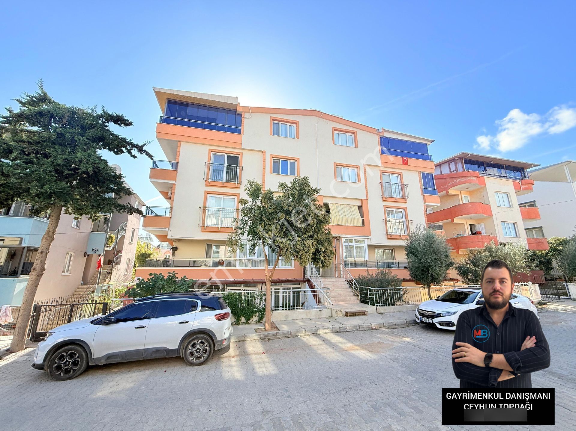 Didim'de Satılık 2+1 Ayrı Mutfak Orta Kat Ön Cephe Merkeze Yakın Konumda Daire !