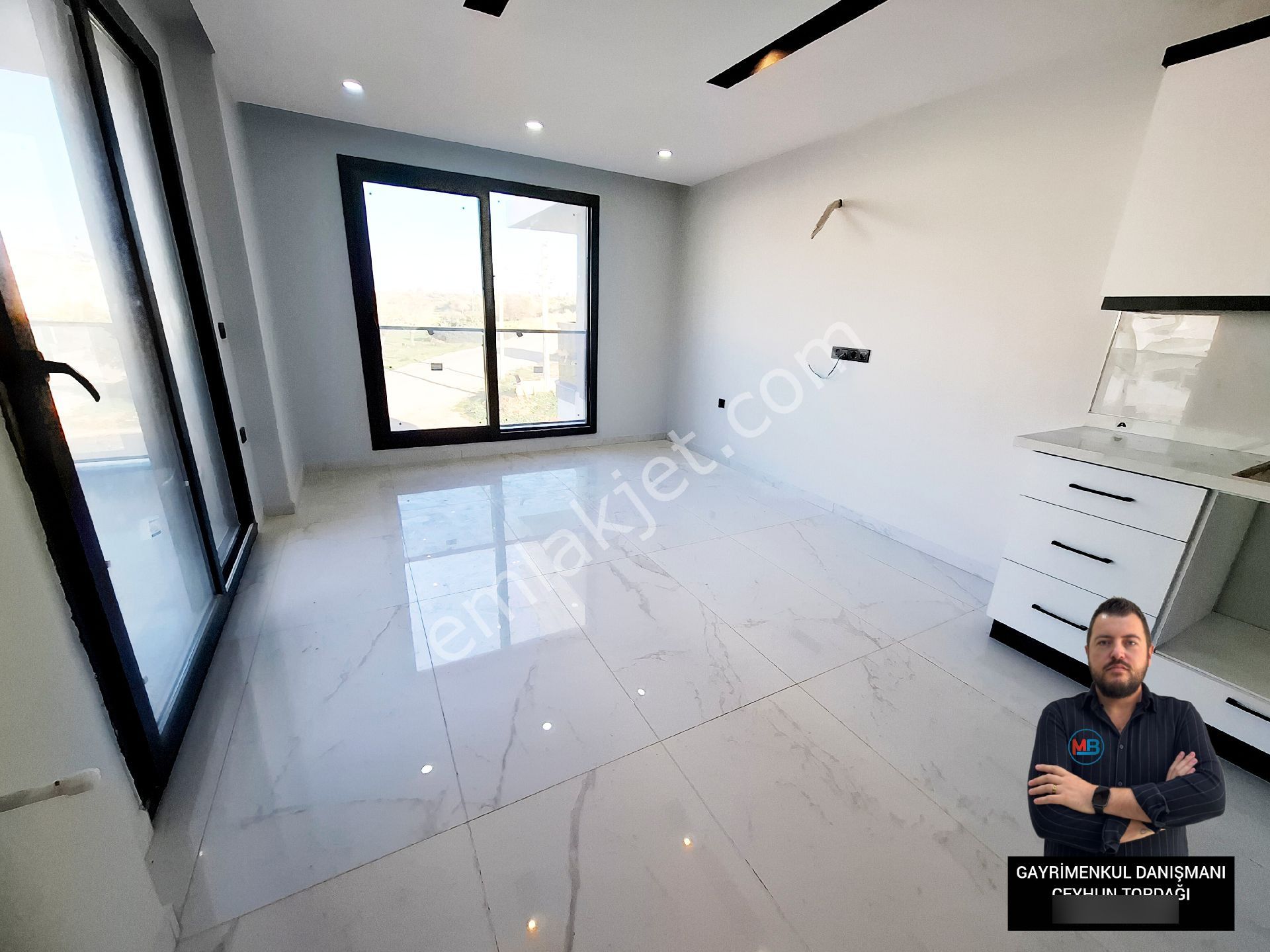 Didim'de Satılık 3+1 Havuzlu Site İçerisinde Ön Cephe Deniz Manzaralı Daire ! - Görsel 23