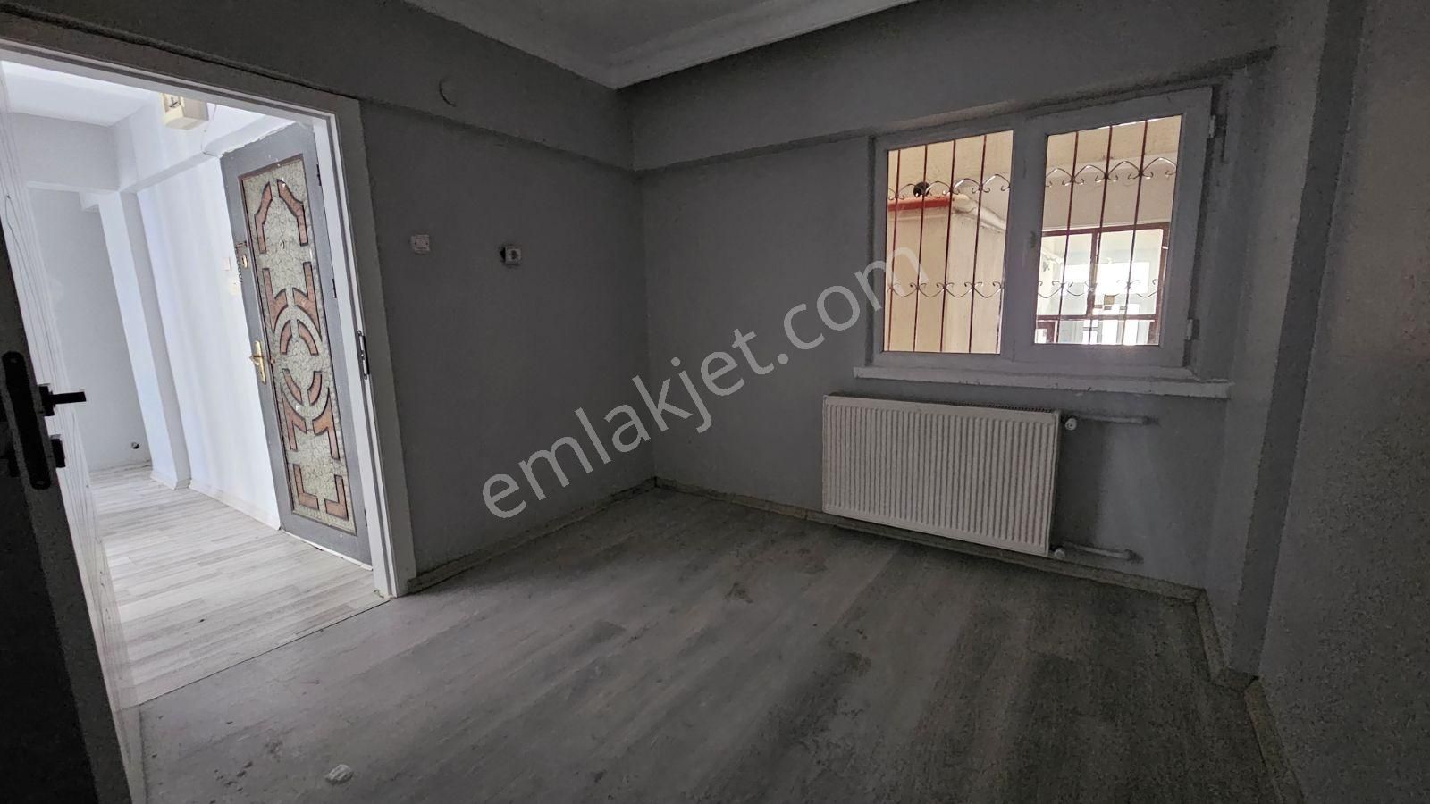 Etimesgut Süvari'de 75m2 Kat Konumlu 2+1 Y.giriş Satılık Daire - Görsel 9