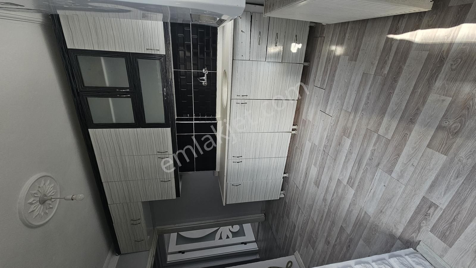 Etimesgut Süvari'de 75m2 Kat Konumlu 2+1 Y.giriş Satılık Daire - Görsel 4