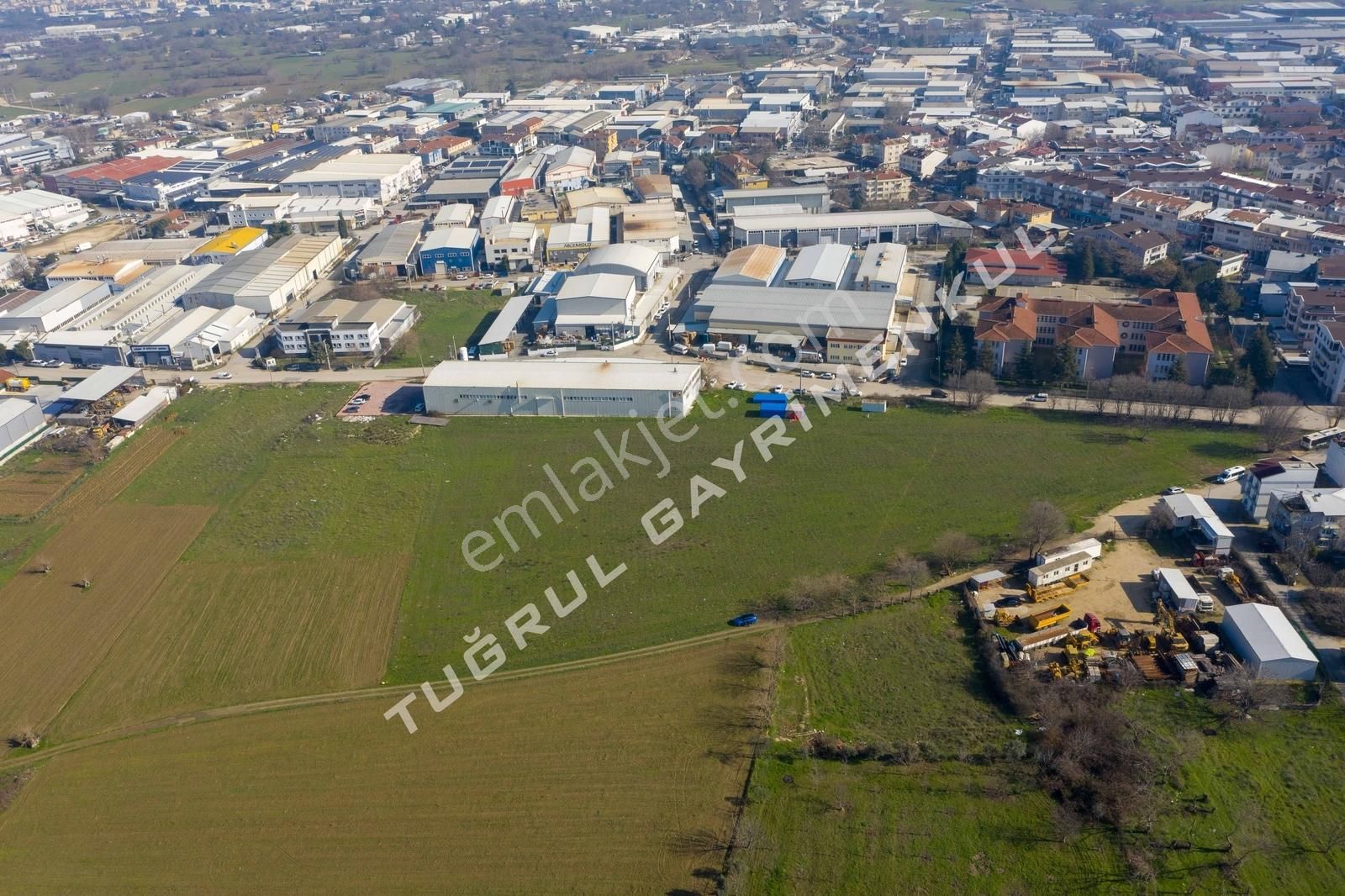 Çalı'da Kiralık Arazi Zemin Dolgusu Yapılmış Elektrik Ve Suyuvar