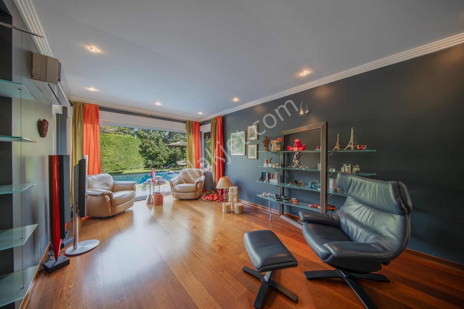 Alkent 2000 Sitesinde Havuzlu Geniş Bahçeli Lüks Villa - Görsel 19