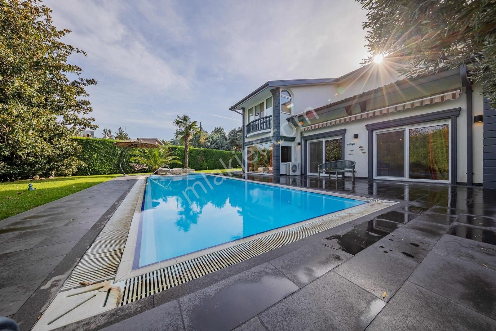 Alkent 2000 Sitesinde Havuzlu Geniş Bahçeli Lüks Villa - Görsel 11