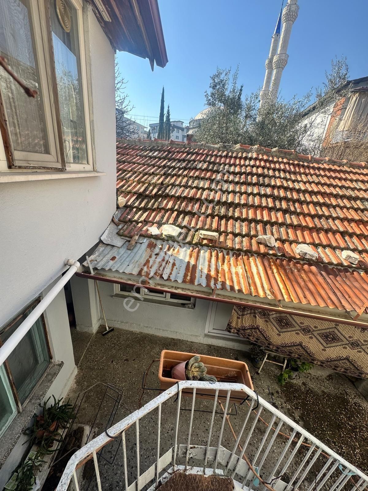 Satılık 3 Katlı Mustakil Bina Yeşilyurt Mevkisinde - Görsel 10