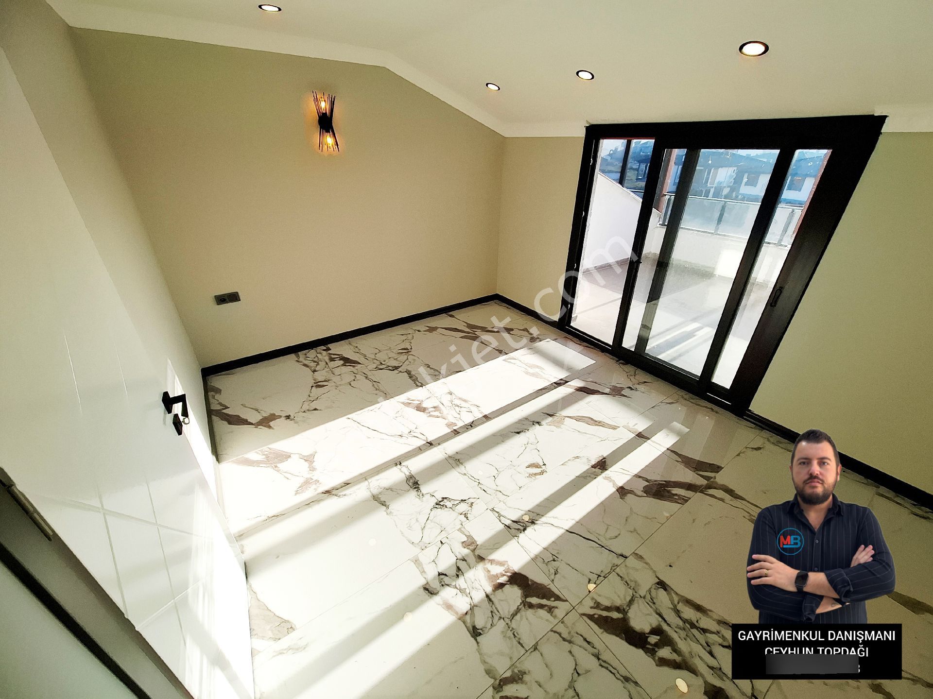 Didim'de Satılık 4+1 Tripleks Sıfır Müstakil Bahçeli Otoparklı Ön Cephe - Görsel 13