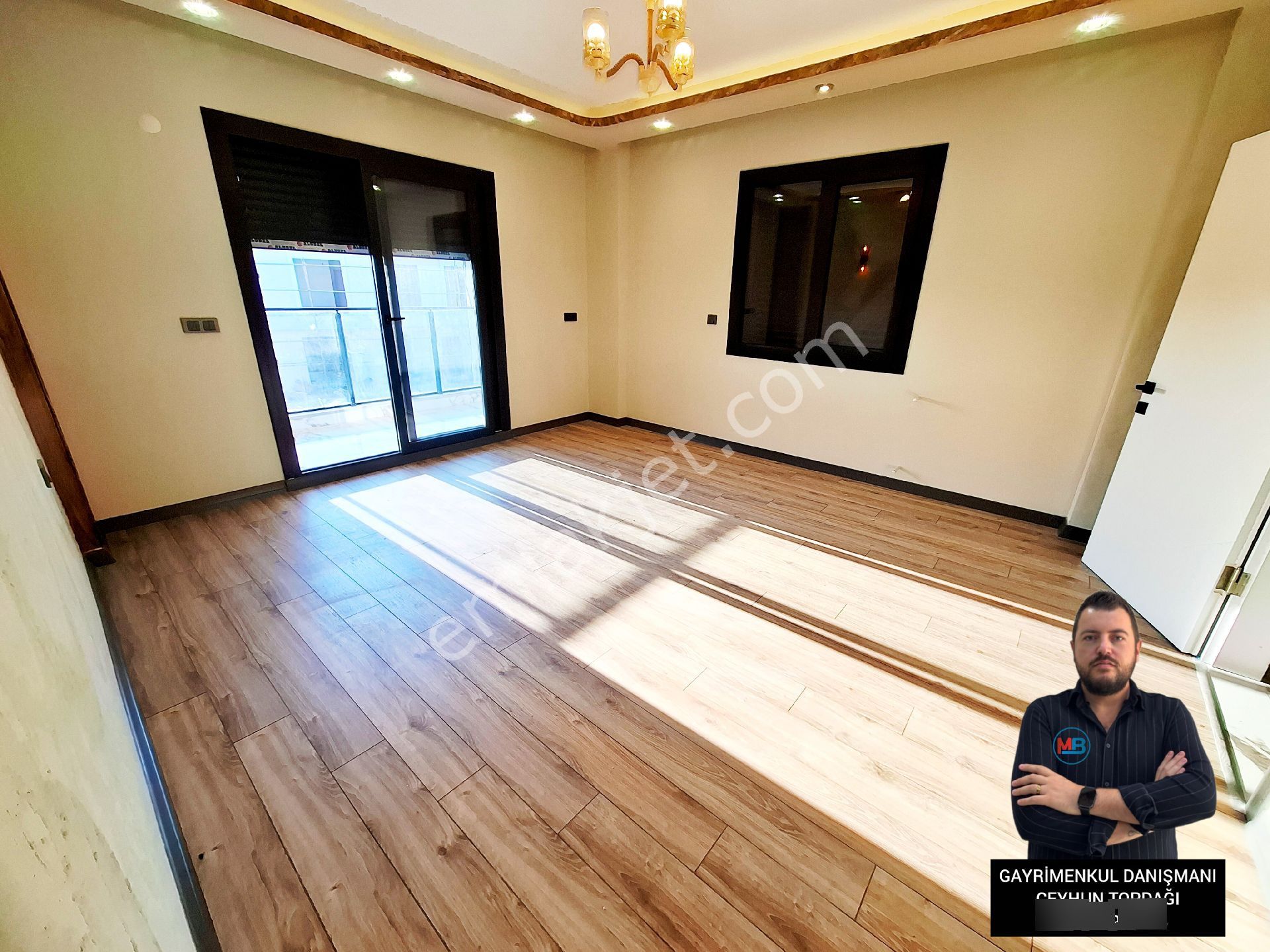 Didim'de Satılık 4+1 Tripleks Sıfır Müstakil Bahçeli Otoparklı Ön Cephe - Görsel 12