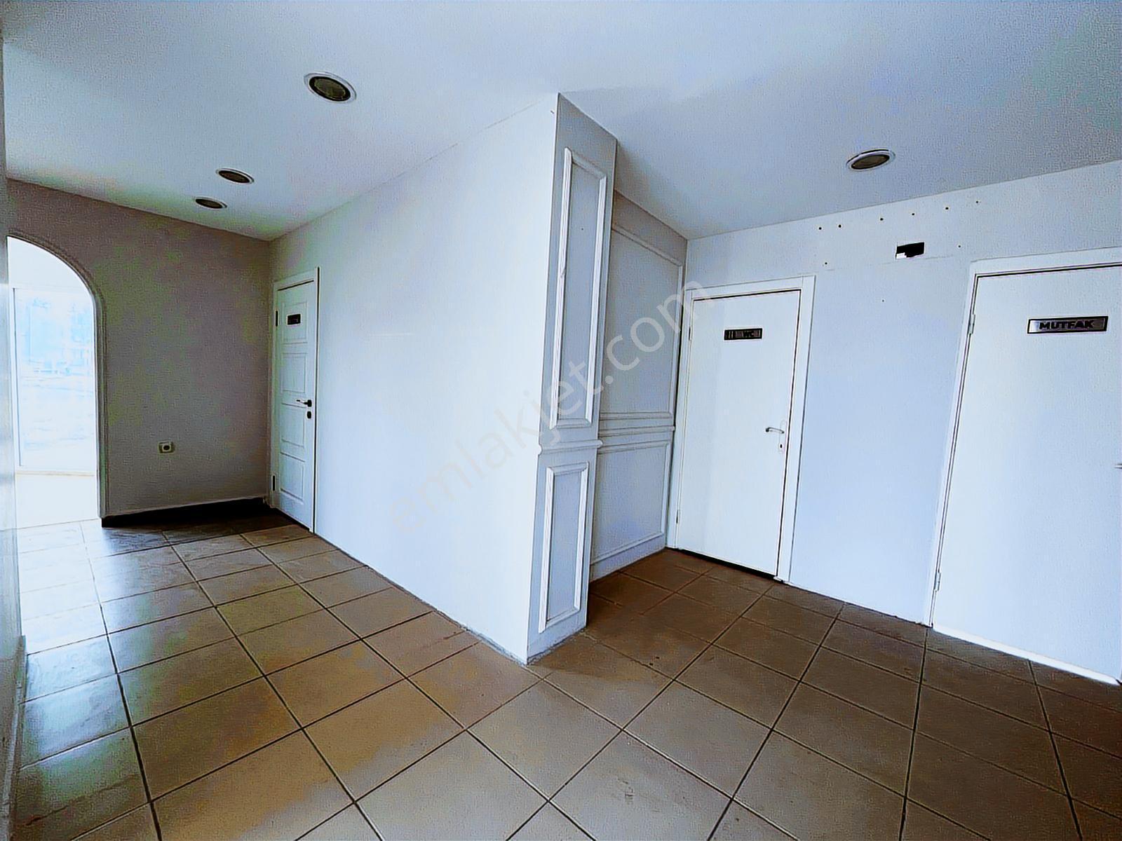 Yaşamkent'te Ana Cadde Cepheli 100 M2 Kiralık İşyeri.. - Görsel 5