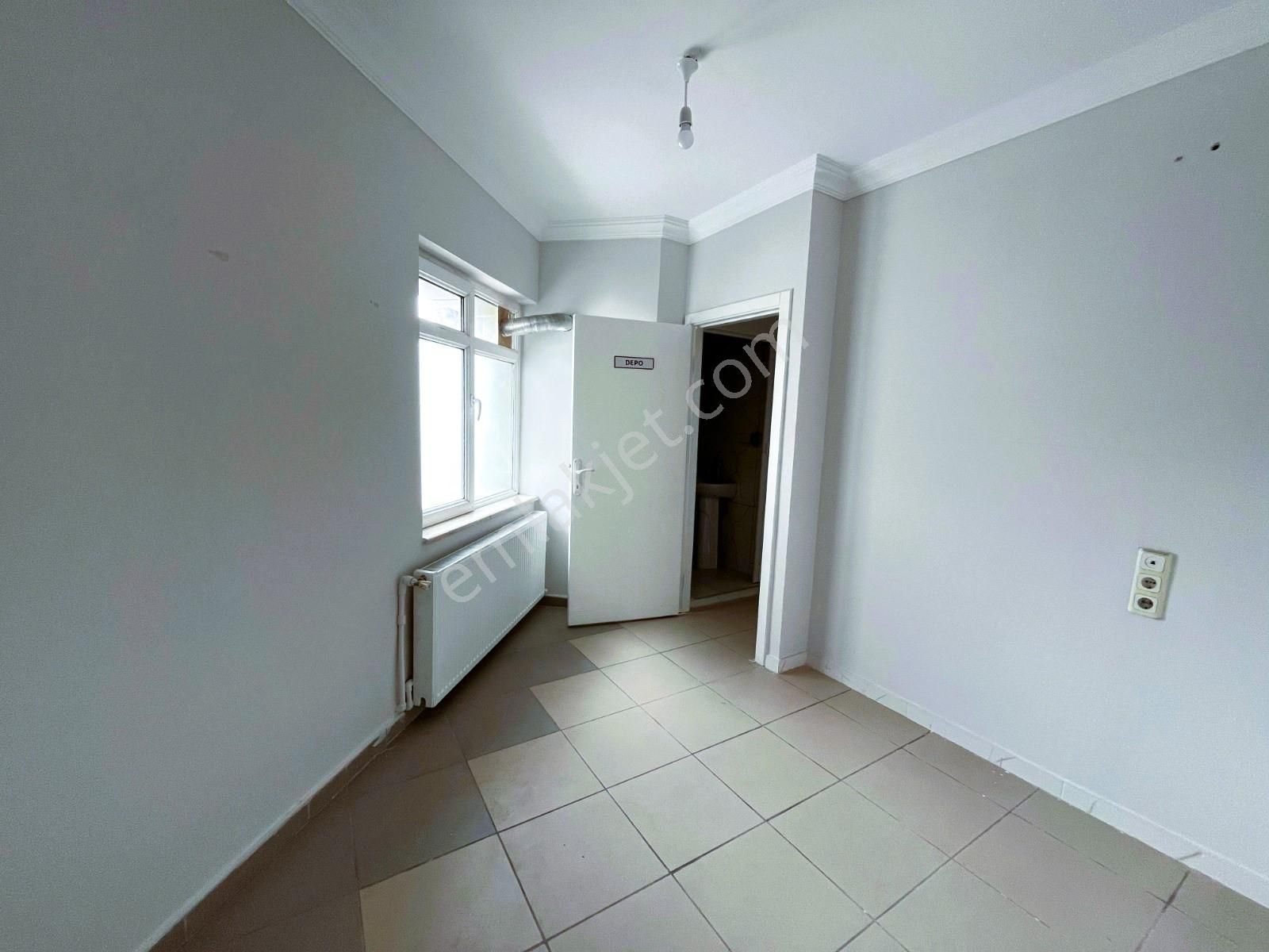 Yaşamkent'te Ana Cadde Cepheli 100 M2 Kiralık İşyeri.. - Görsel 16